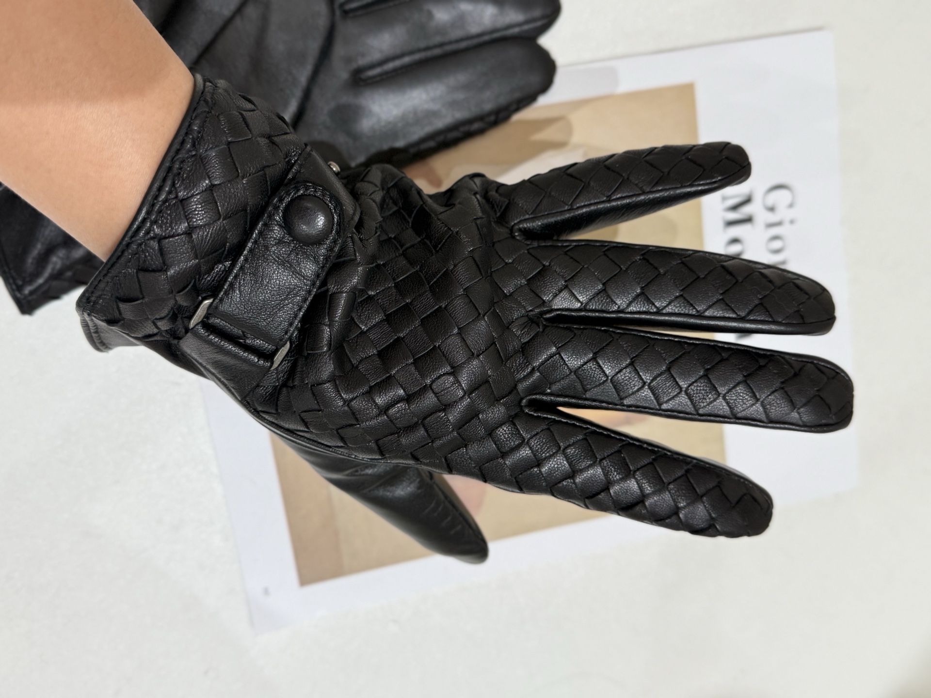 Bottega Veneta Accessory Bottega Veneta Cashmere Lined leather Gloves #331709 View 2 | Nigo Office