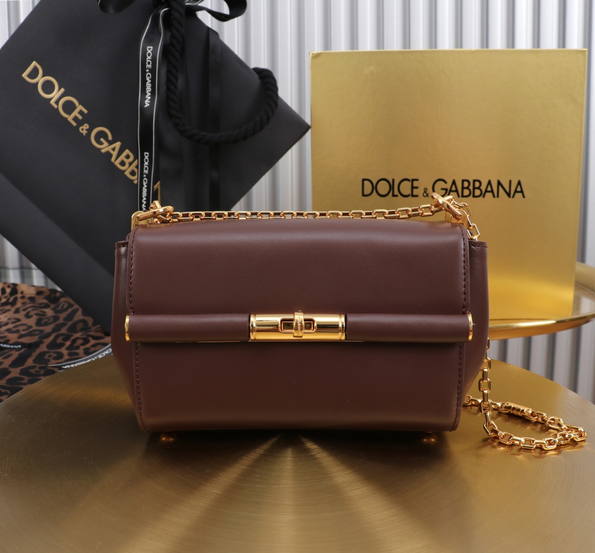 [TOP] Dolce & Gabbana D&G Shoulder Bag 18x10.6x7cm - Chocolate