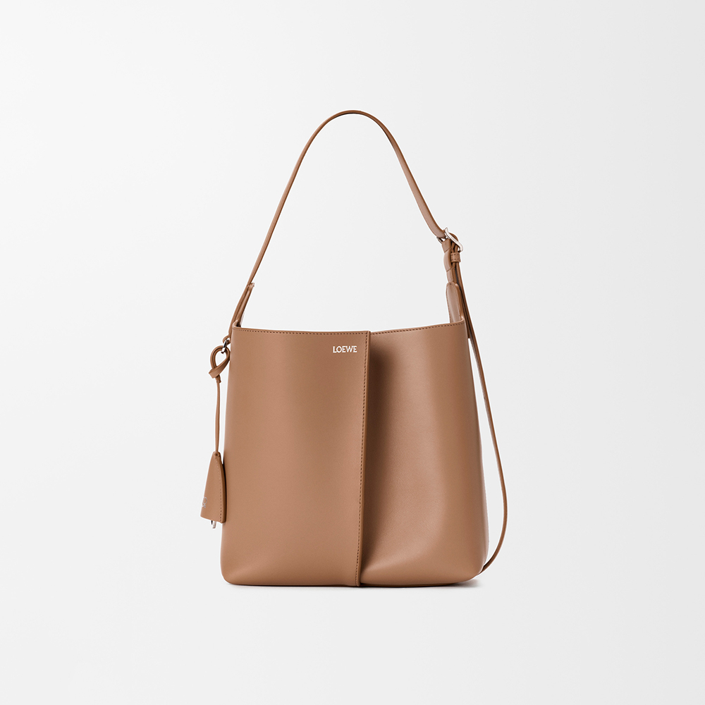 Loewe Medium Bilbao Bucket in Smooth Calfskin #386021