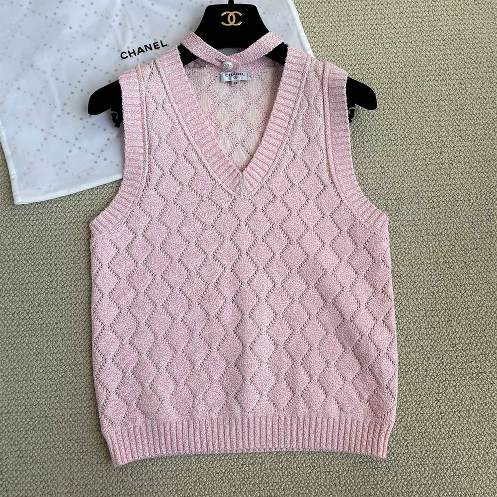 Chanel green Clothing Chanel Diamond Plaid Pink Green Knitted Vest #395406 | Nigo Office