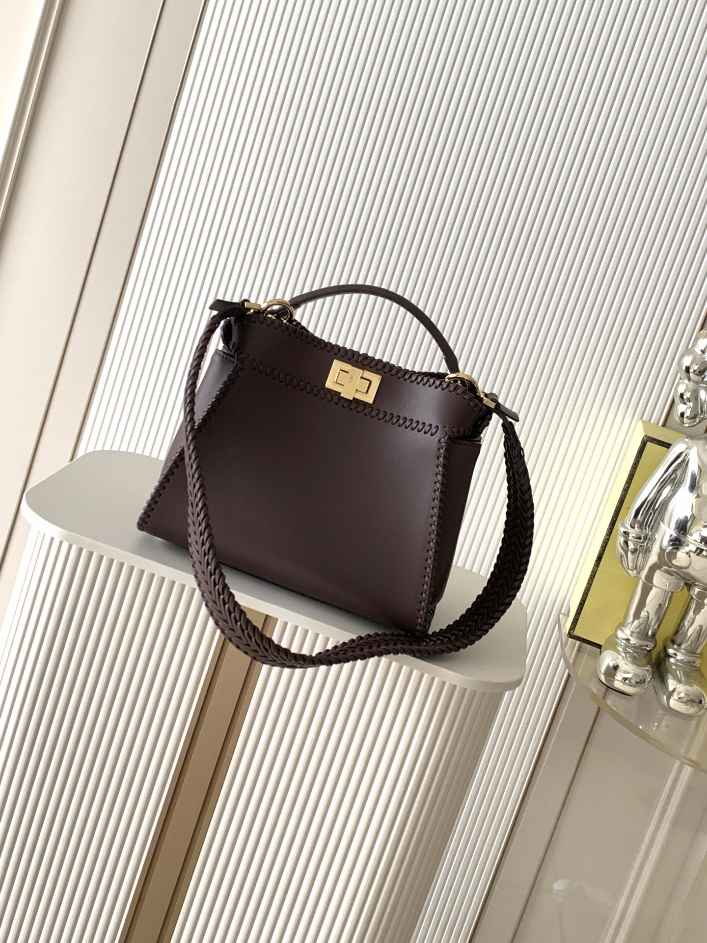 [TOP] FENDI Peekaboo ISeeU Bag Cowhide 23-11-18cm - Chocolate & GHW - 711 Luxury