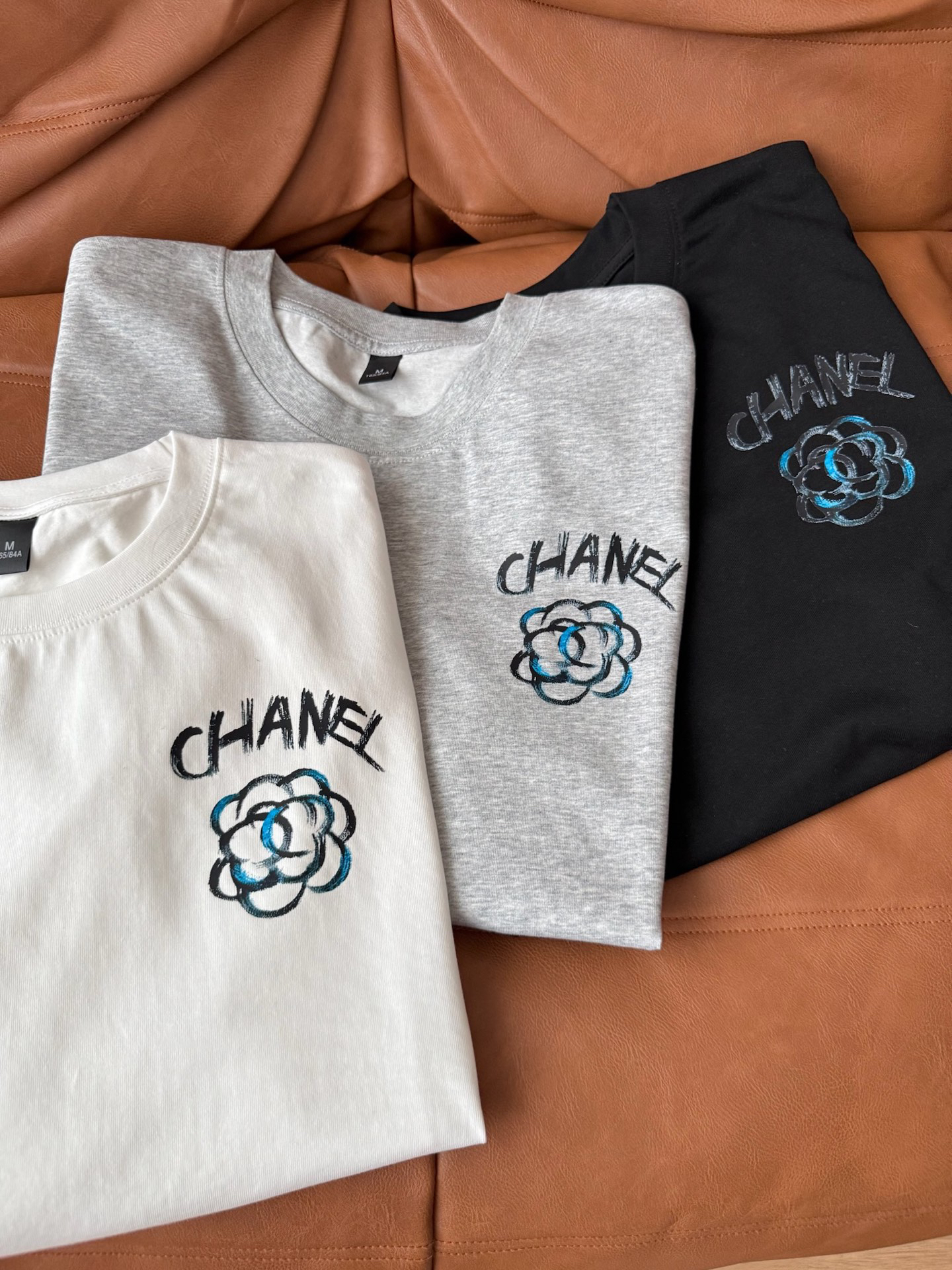[TOP] CHANEL  T-shirt - 3 Colors