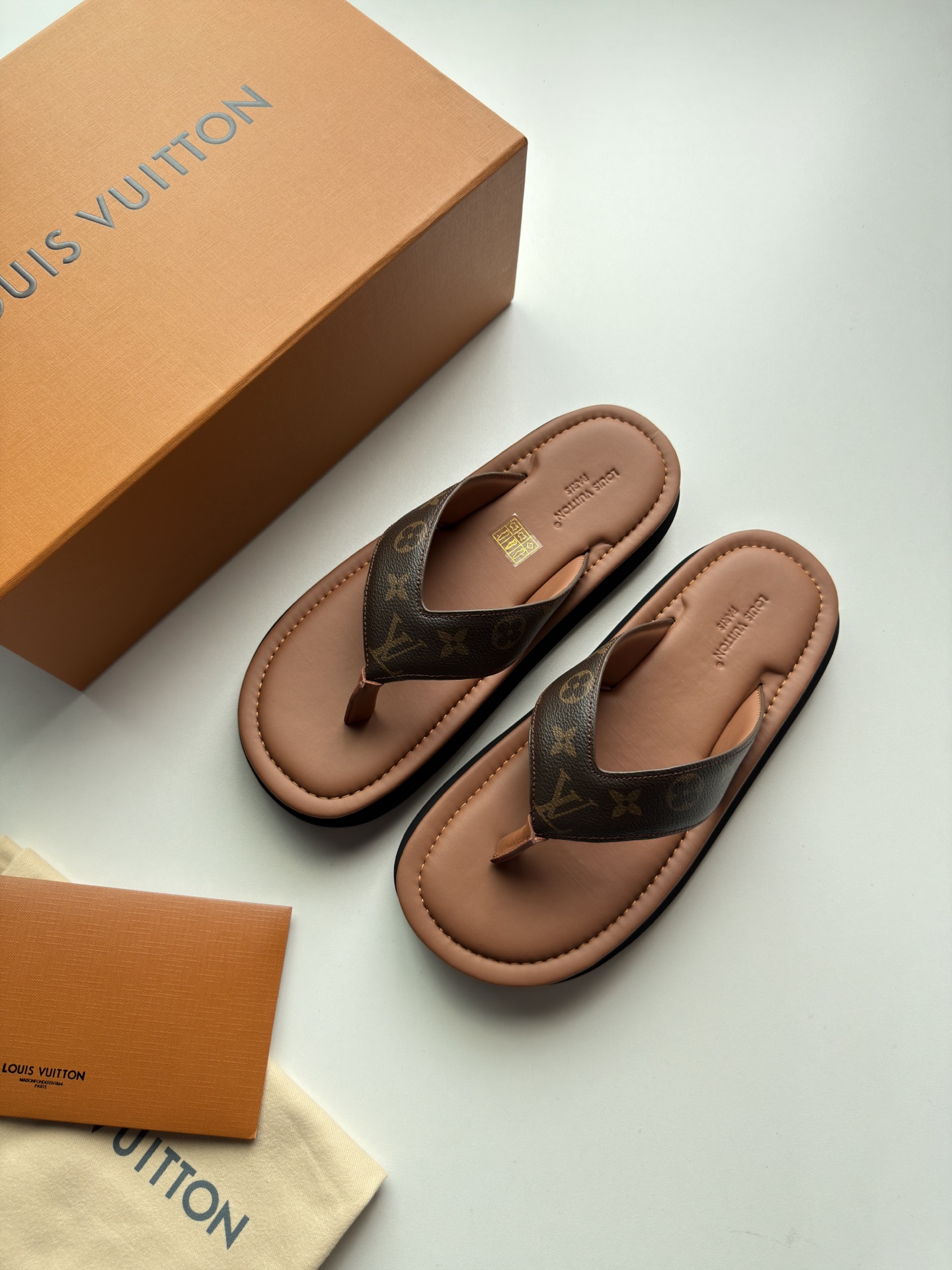 Louis Vuitton Shoes Louis Vuitton LV Flip Thong Shoes #387886 View 2 | Nigo Office