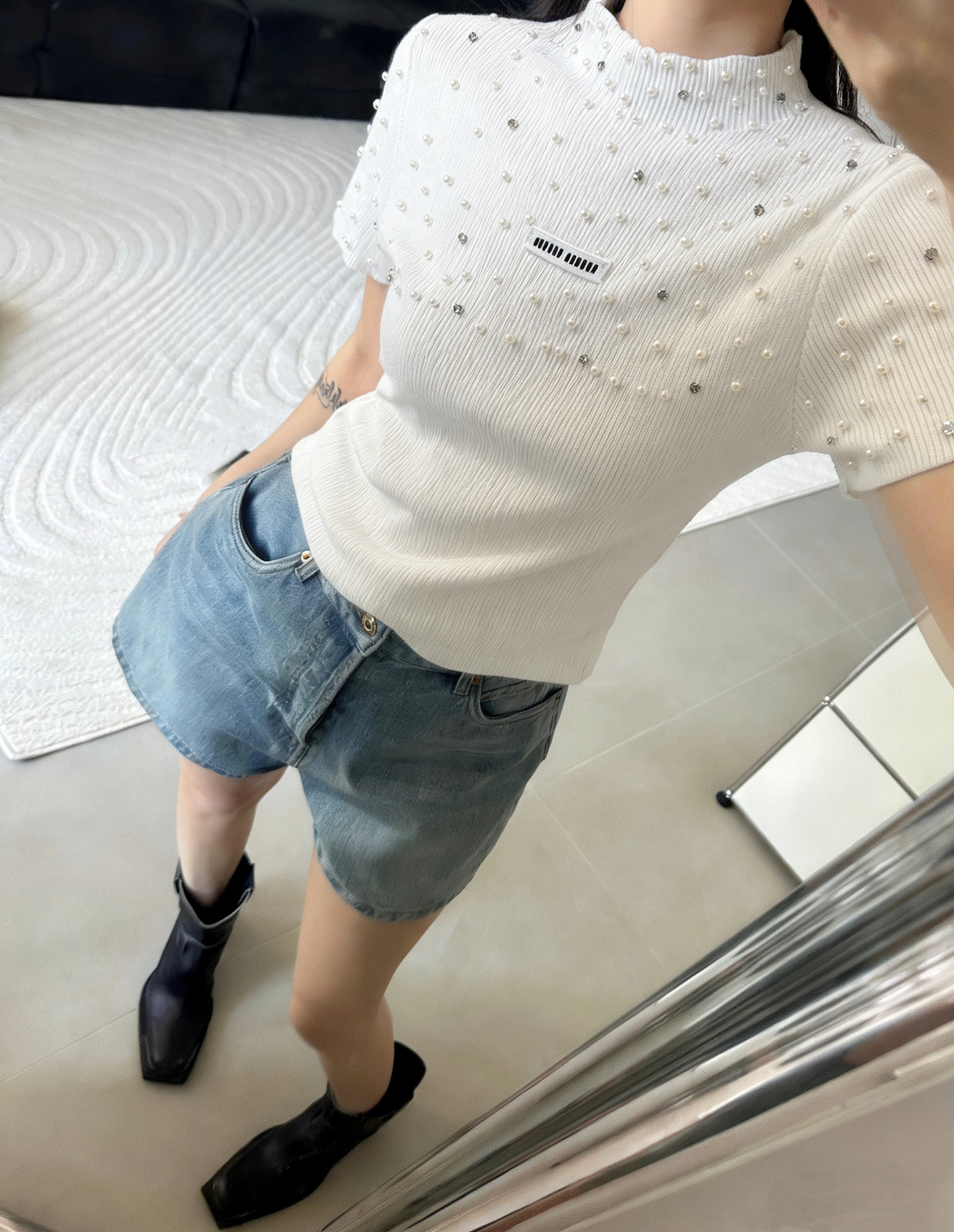 [TOP] Miu Miu T- Shirt - 3 Colors