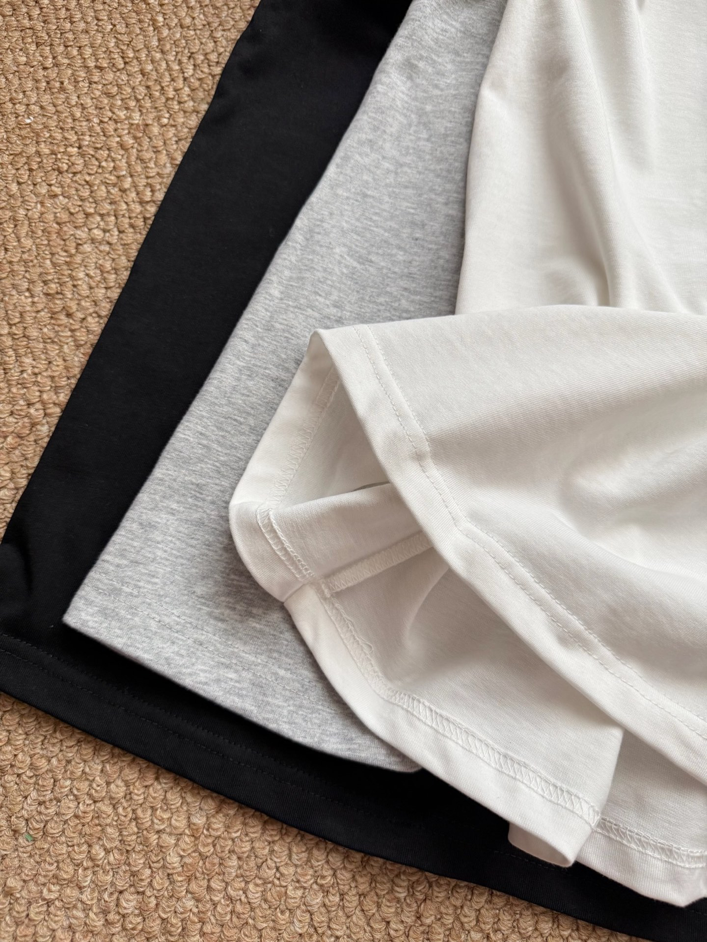 [TOP] CHANEL  T-shirt - 3 Colors