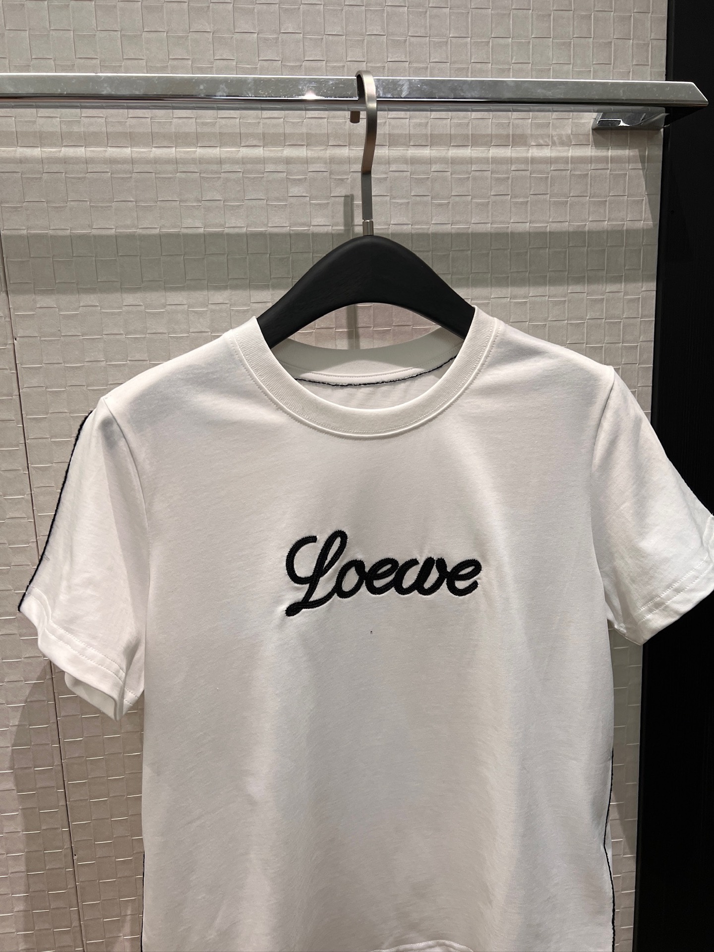 [TOP] LOEWE Short-sleeved Shirt with Embroidered Letters - White