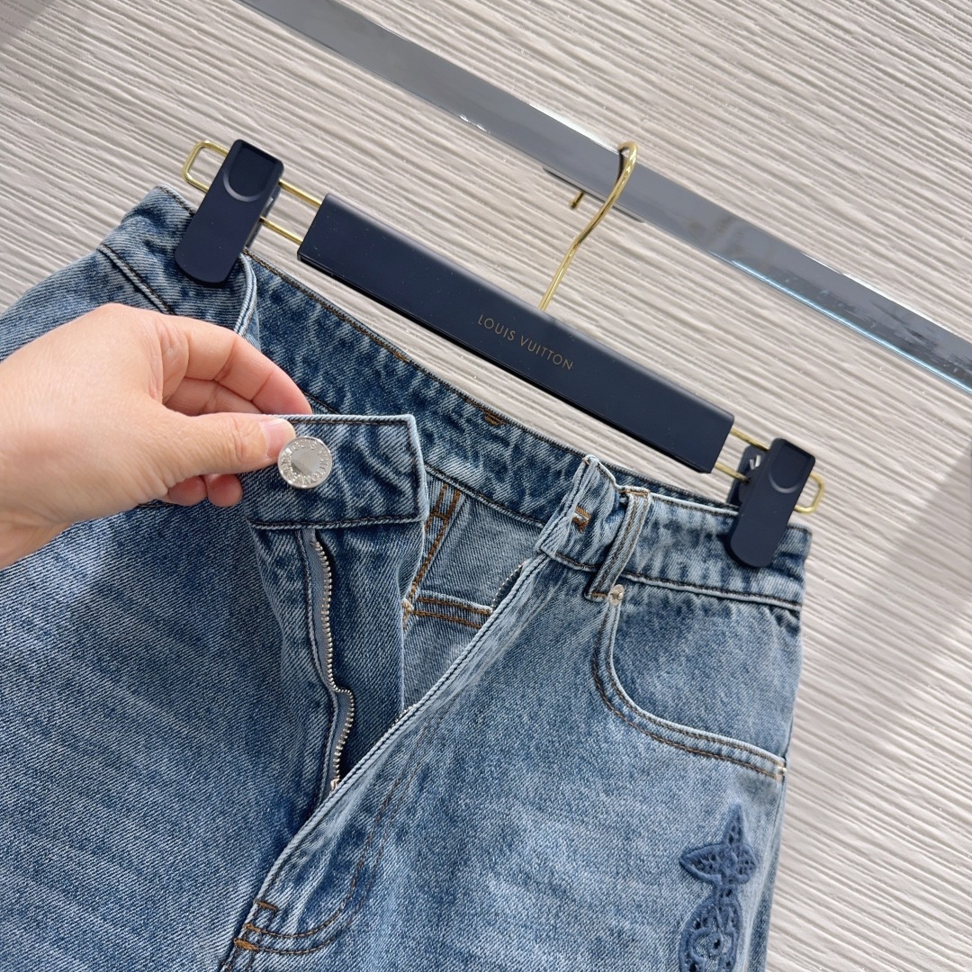 [TOP] Louis Vuitton LV Denim Shorts - Blue