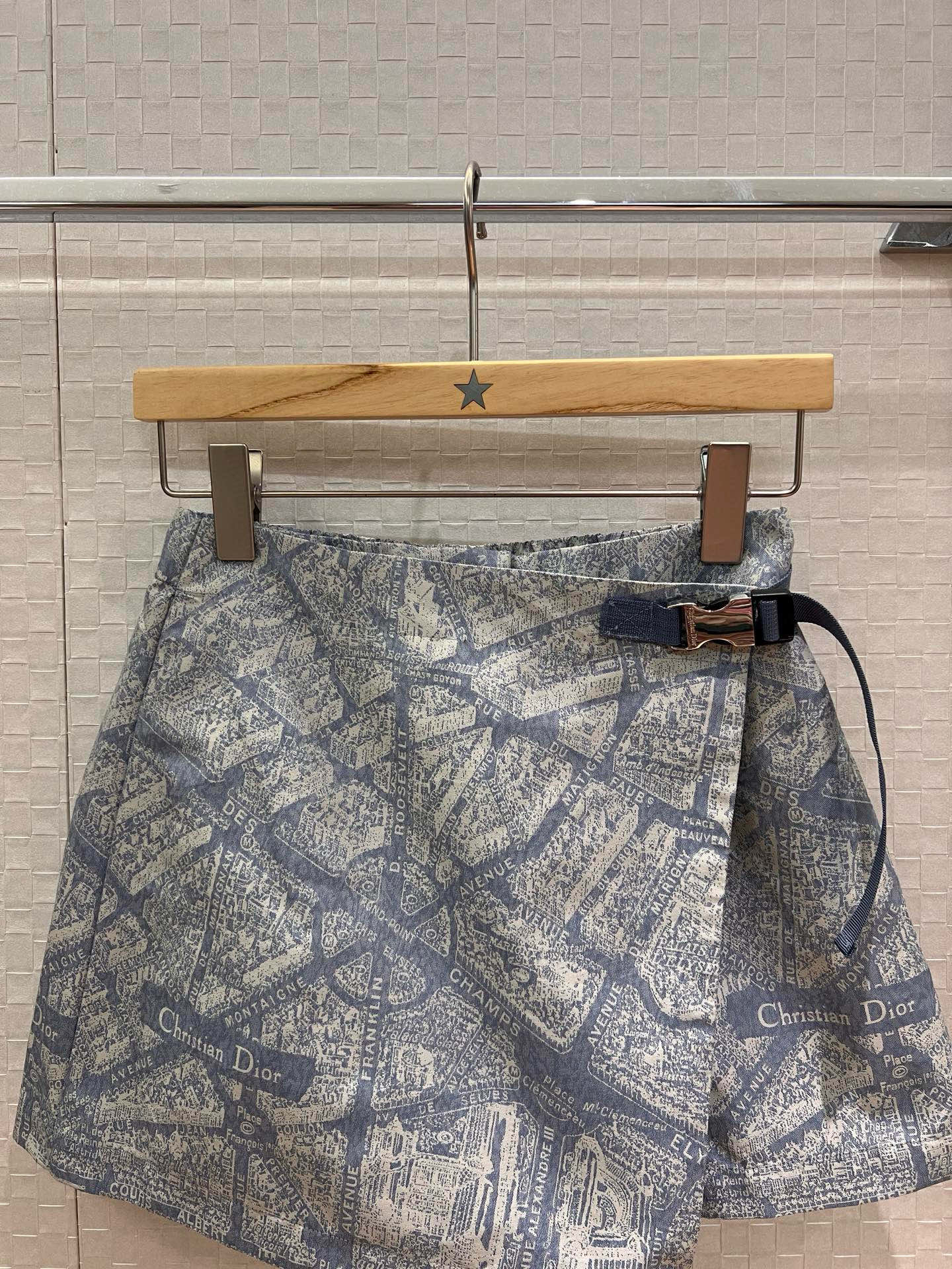 [TOP] Christian Dior Shorts - Grey