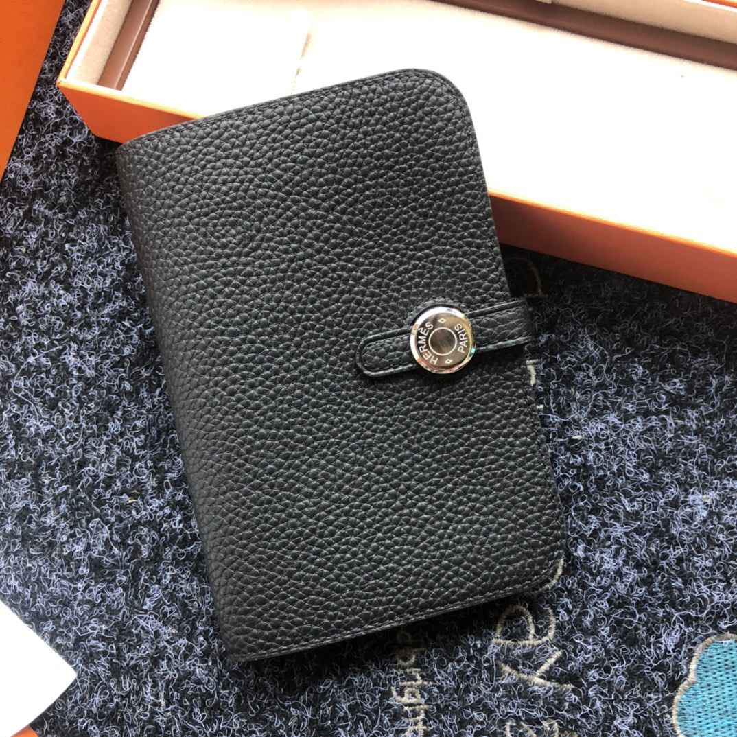 [TOP] HERMES Dogon Passport Holder 15cm - Black