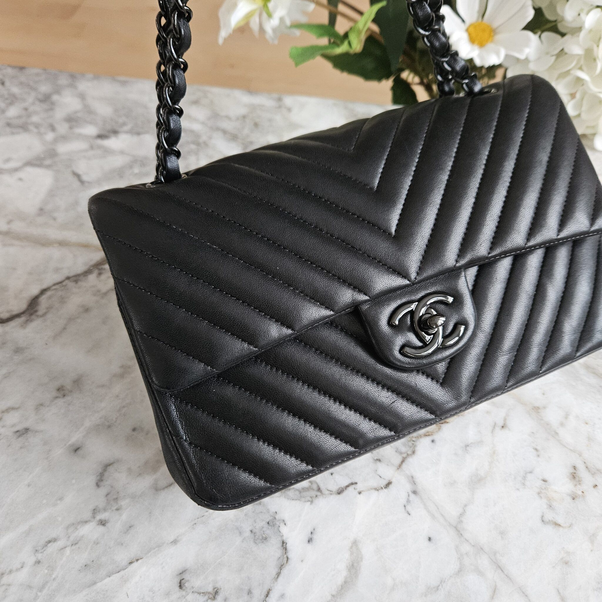 [TOP] CHANEL Classic Flap Bag 25cm –Black