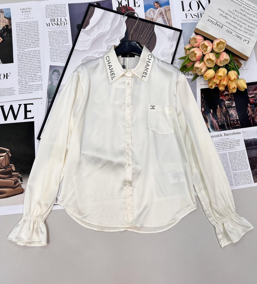 [TOP] CHANEL Shirt - Beige