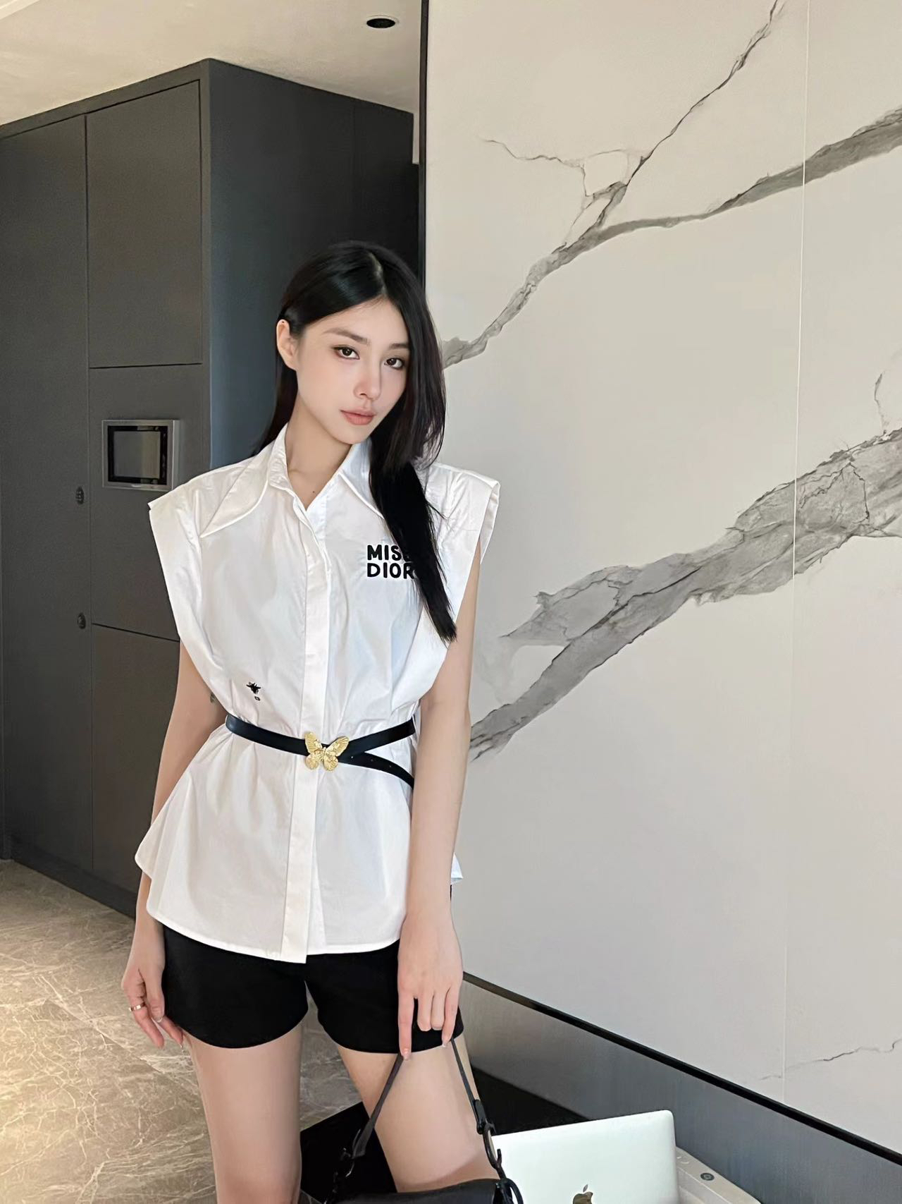 [TOP] Christian Dior Short-Sleeve Shirt with Embroidered Bee - White