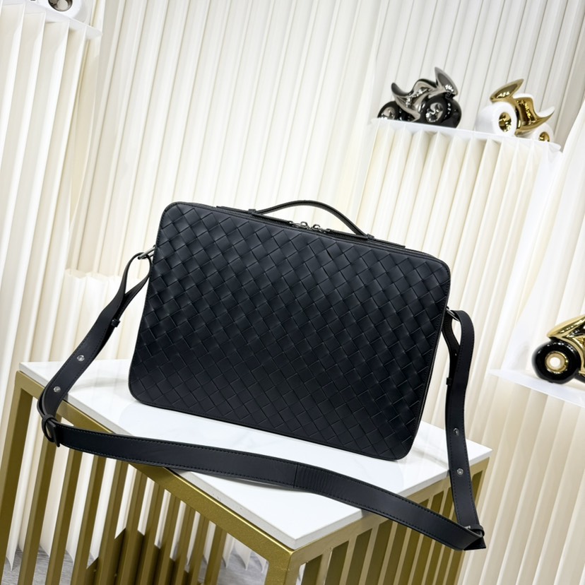 [TOP] Bottega Veneta BV Men's Bag 37-26-7 cm - Black - 711 Luxury