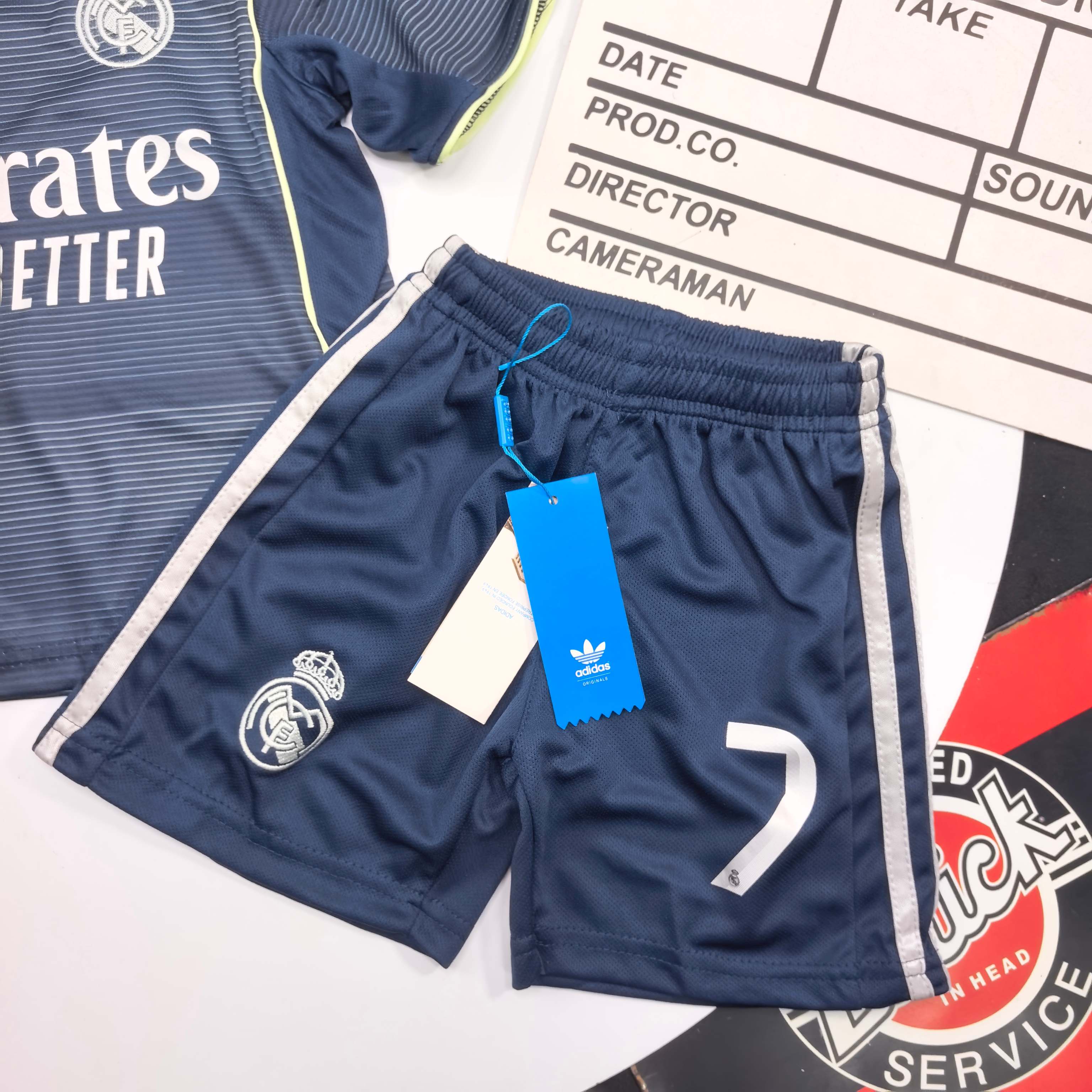 Adidas Kids Real Madrid Football Kit For Boys Girls Embroidered Club Badge Jersey & Shorts Full Original Tags Sizes 90-170