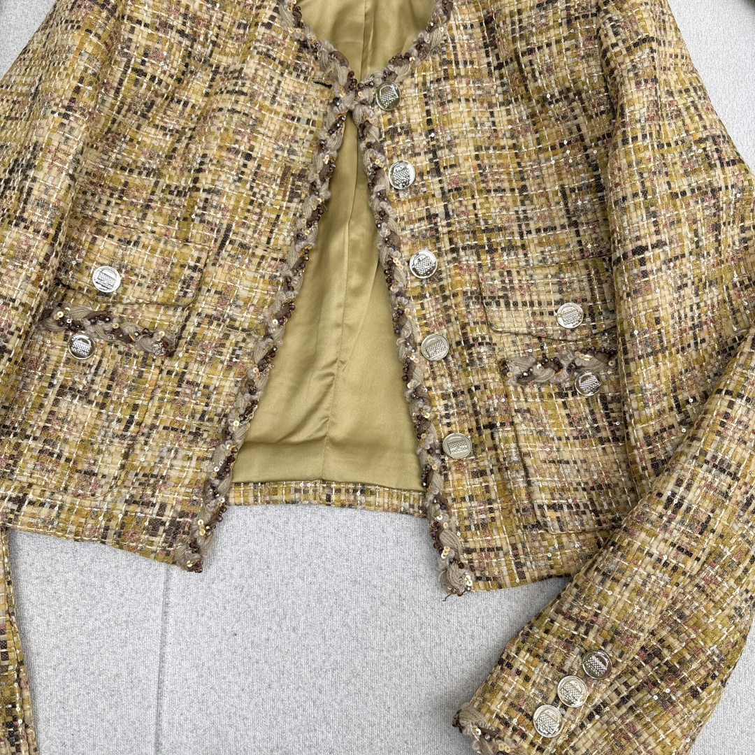 [TOP] CHANEL Jacket - Gold