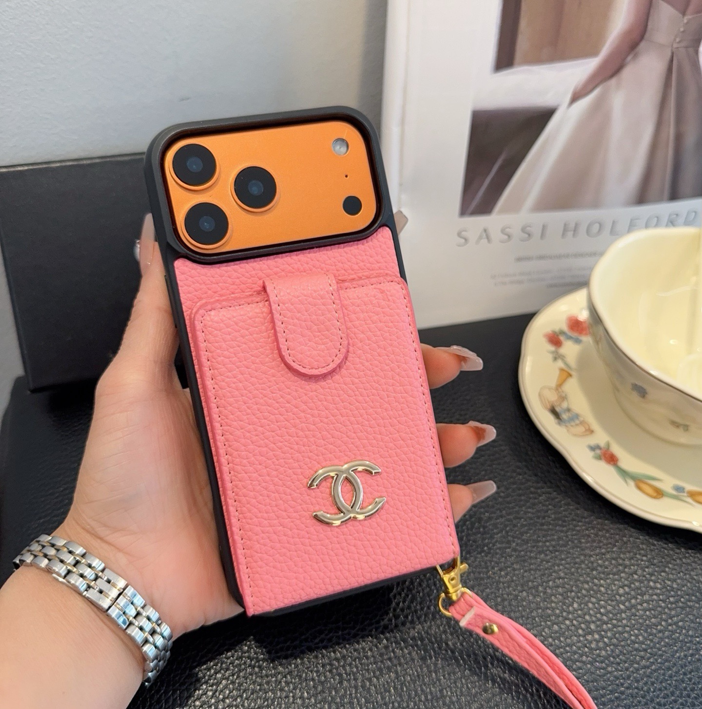 [TOP] CHANEL Phone Case - Pink - 711 Luxury