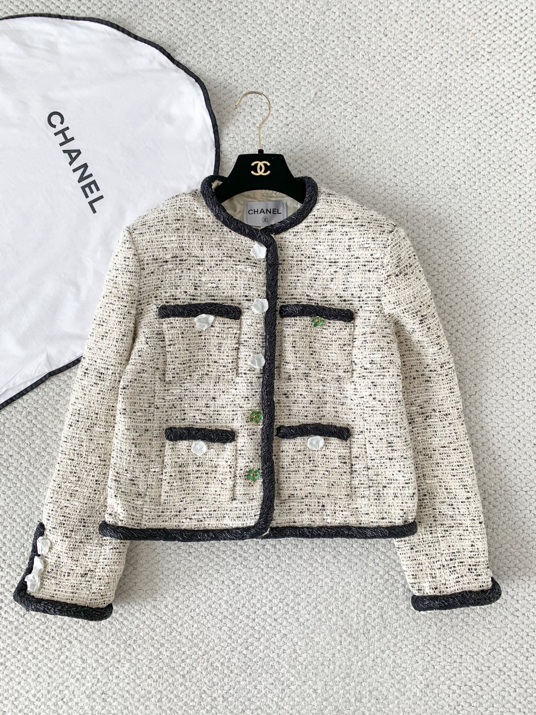 Chanel black Clothing CHANEL Jacket and Short Skirt Tweed White Black #395246 View 2 | Nigo Office