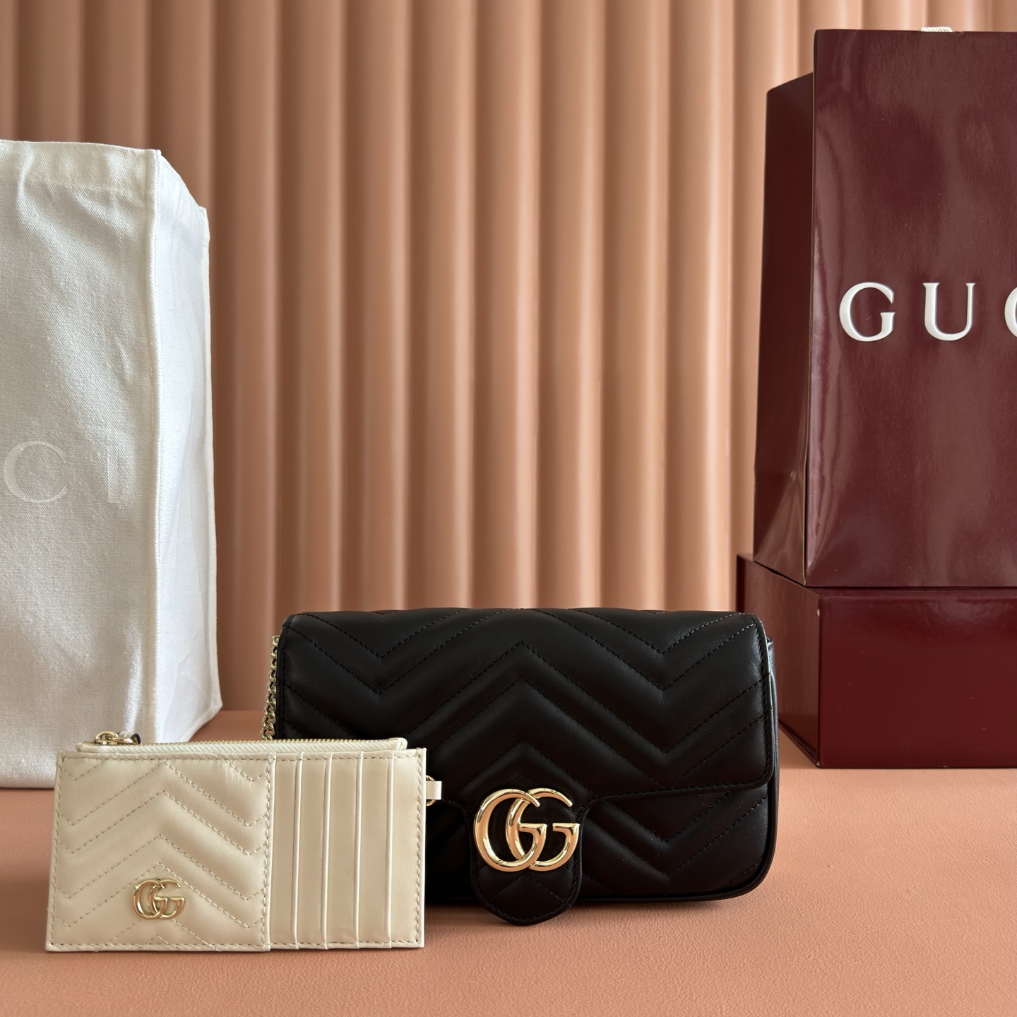 [TOP] GUCCI Marmont Mini Bag with Chain 21x12x5cm - Black & GHW