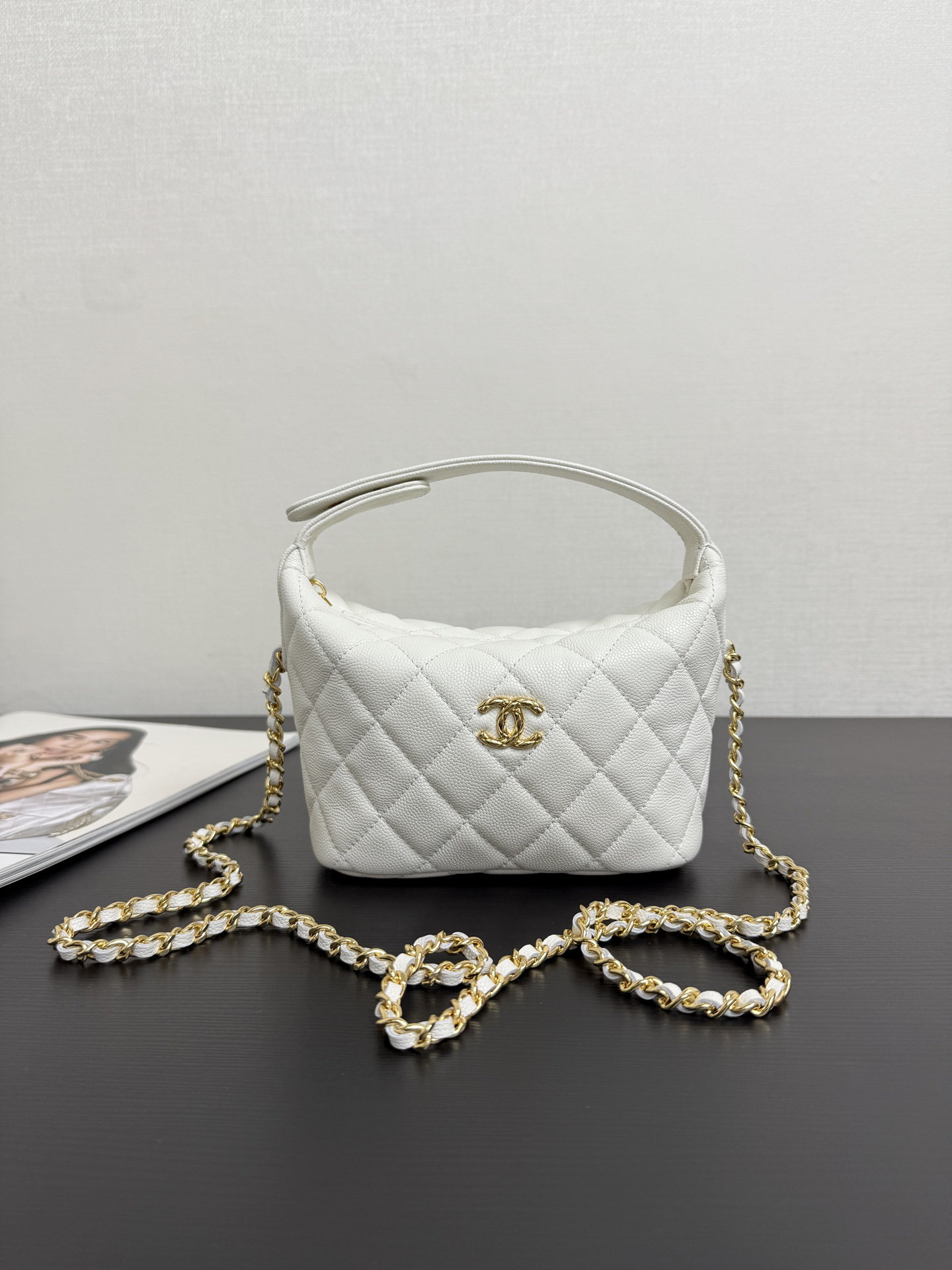 [TOP] CHANEL Caviar Bag 21x19x6cm - White & GHW - 711 Luxury