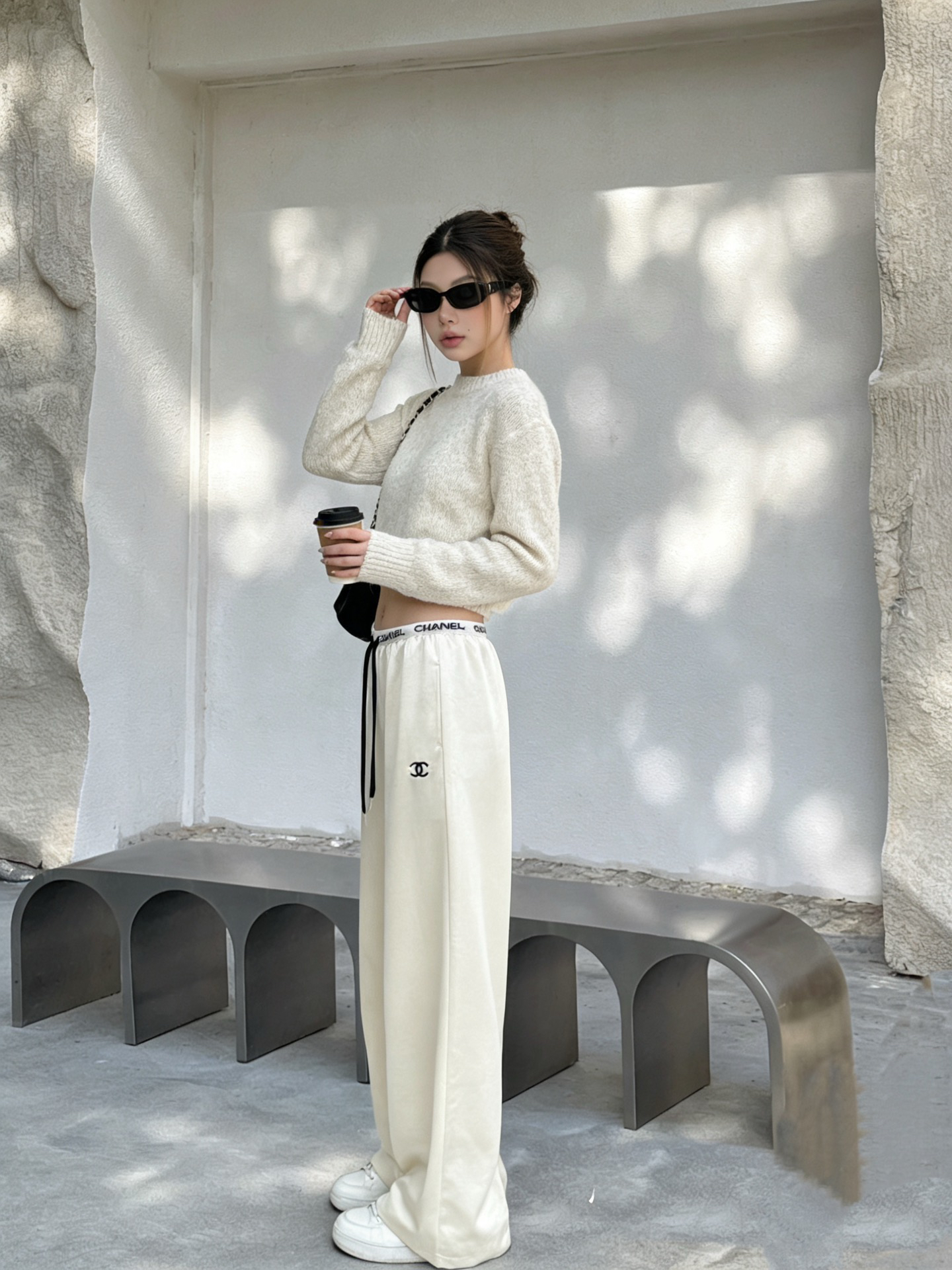 [TOP] CHANEL Pants - White