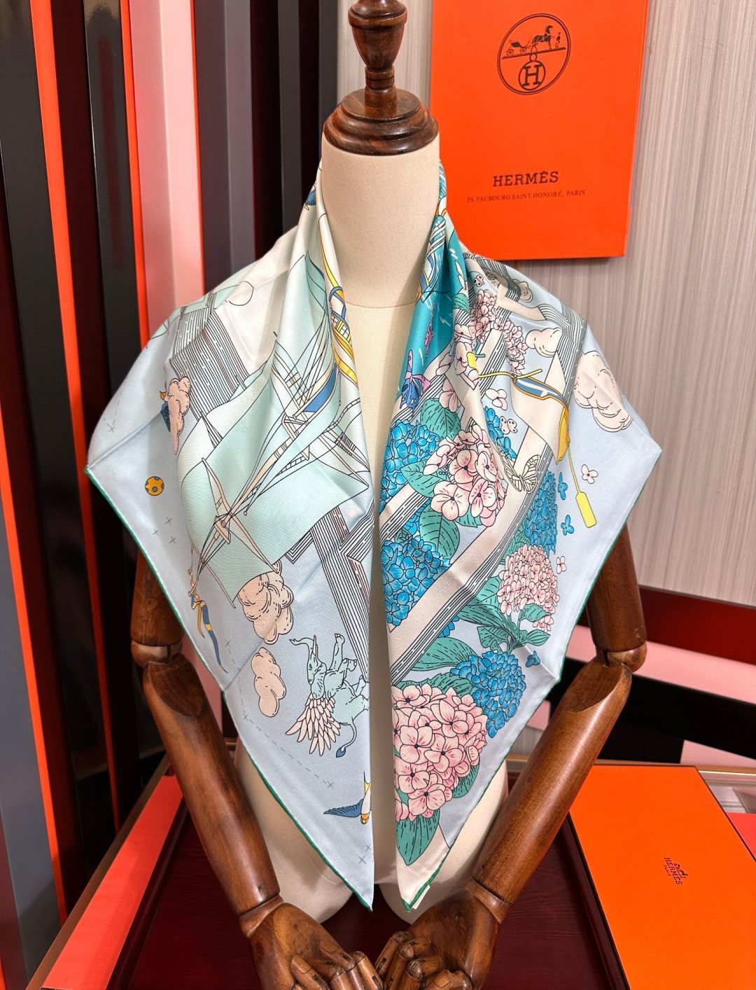 [TOP] HERMES Scarf 90x90cm - Blue - 711 Luxury