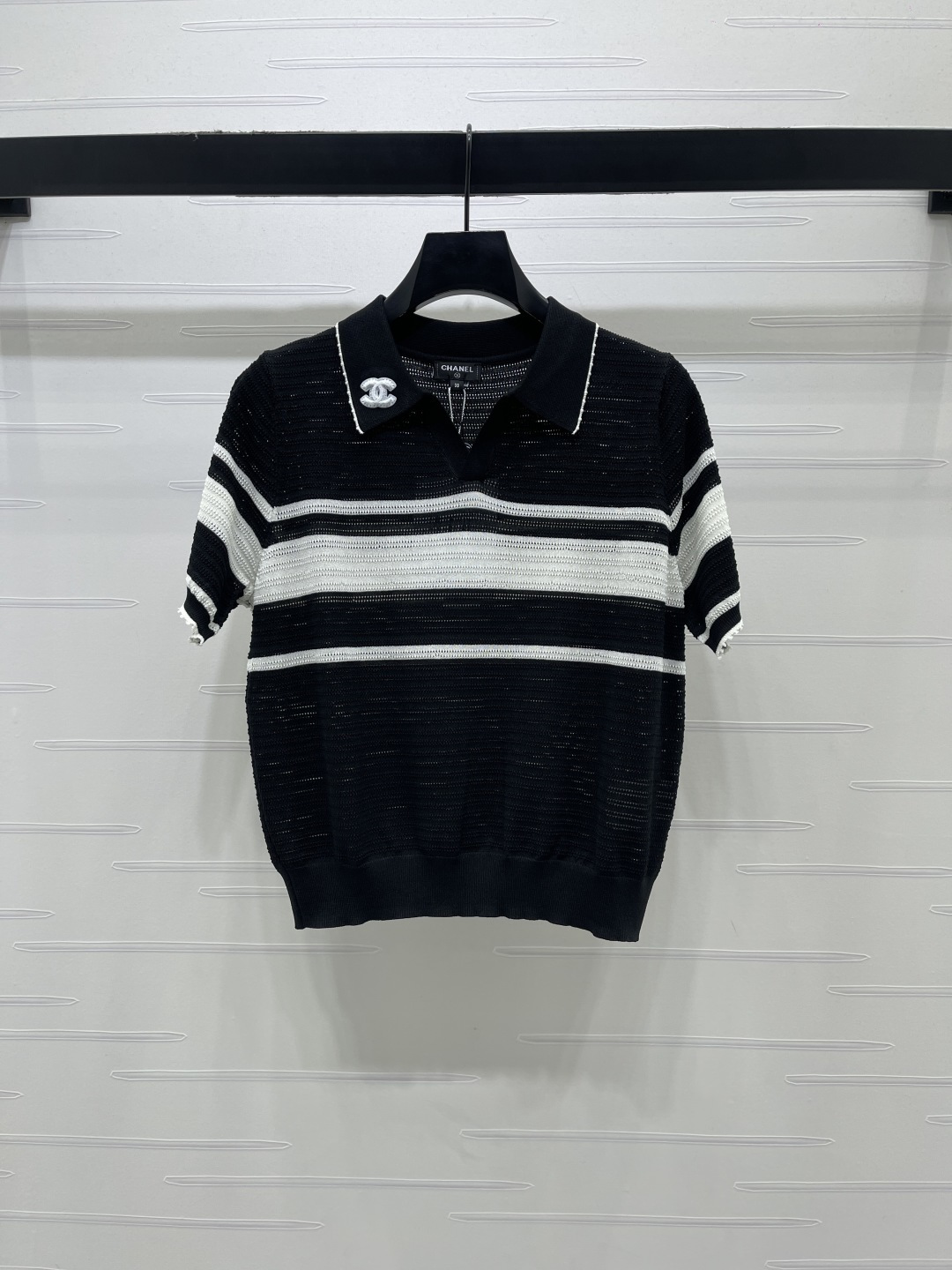[TOP] CHANEL  Color-blocked Striped Collared Knit Short-sleeved T-shirt - Black