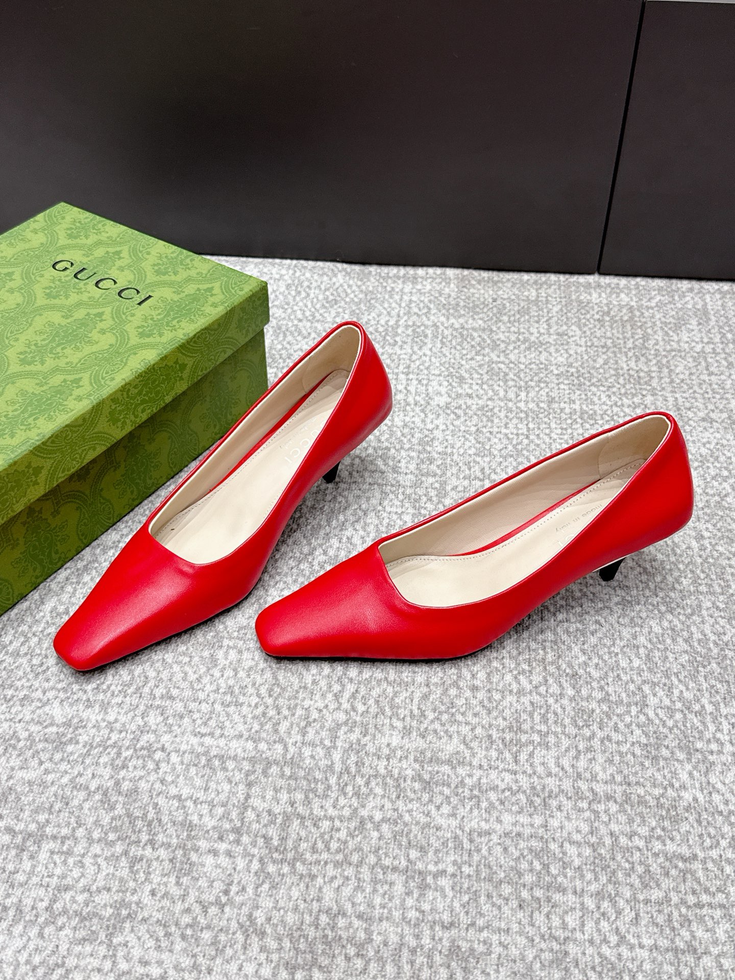 [TOP] GUCCI Pumps - Red - 711 Luxury
