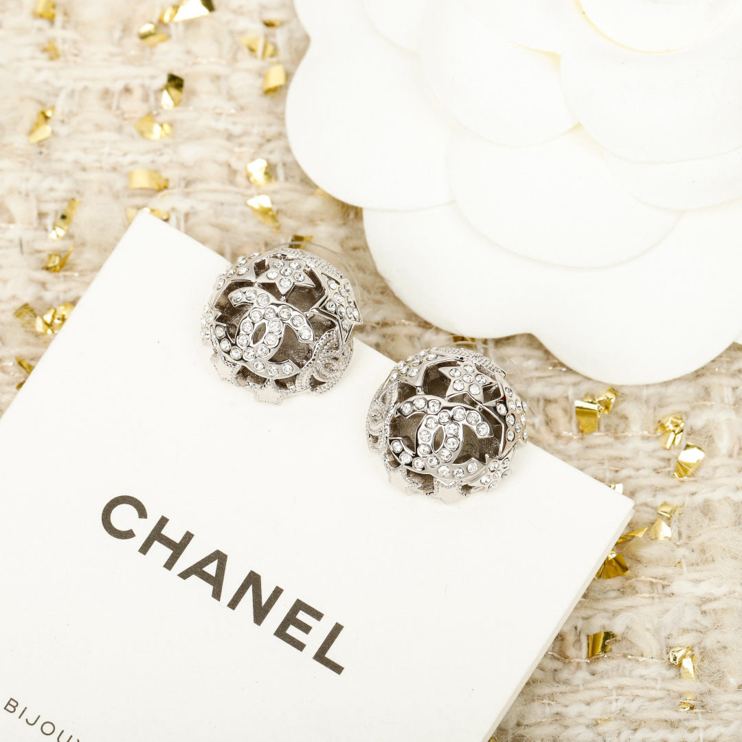 [TOP] CHANEL Earrings - Silver