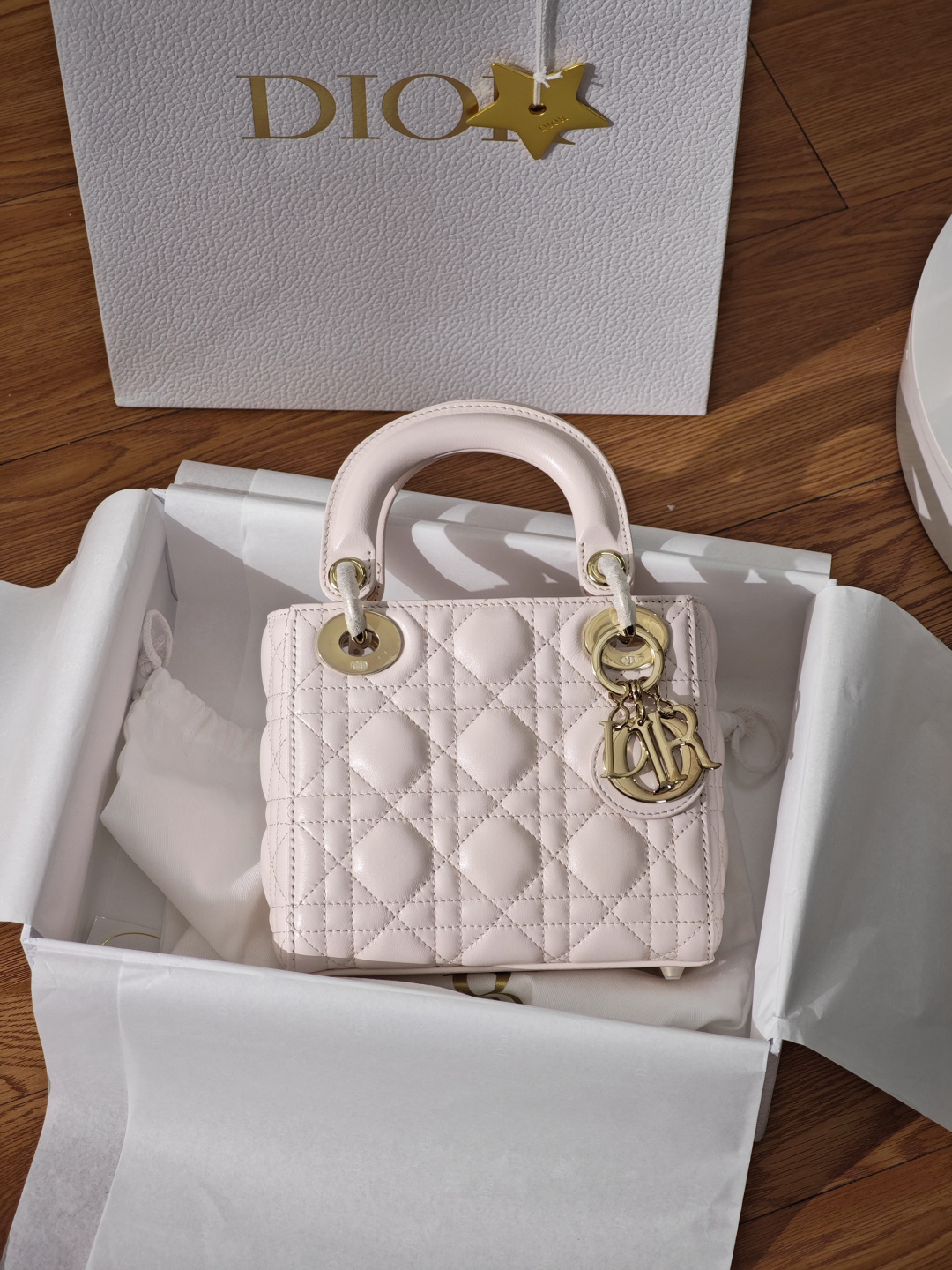 [TOP] Christian Dior Lady Dior Bag Lambskin 17x15x7cm - Pink