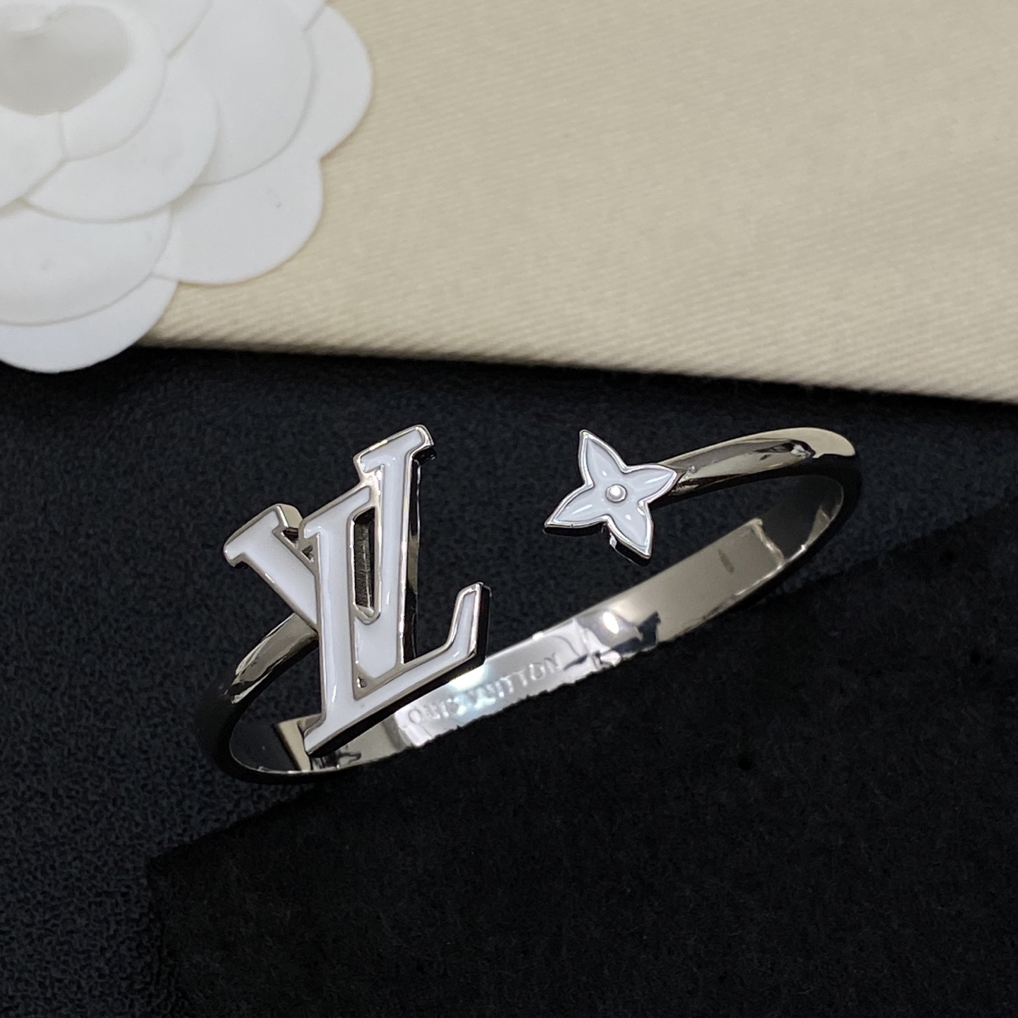 [TOP] Louis Vuitton LV Bracelet - 2 Color - 711 Luxury