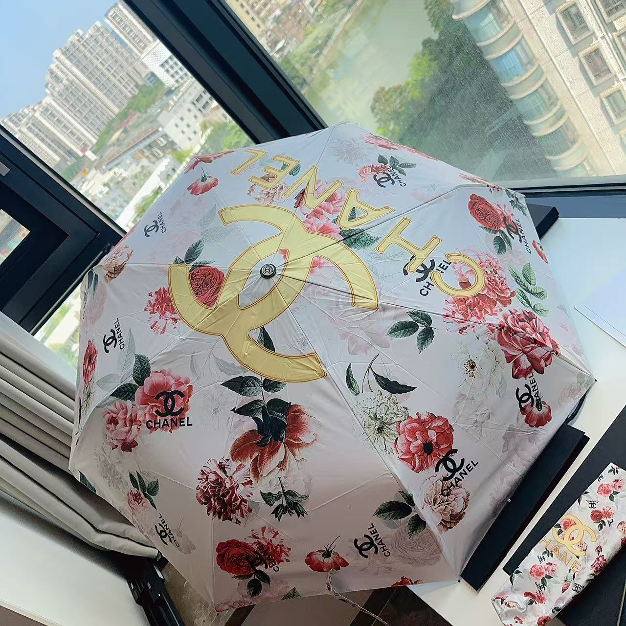 [TOP] CHANEL Umbrella - White - 711 Luxury