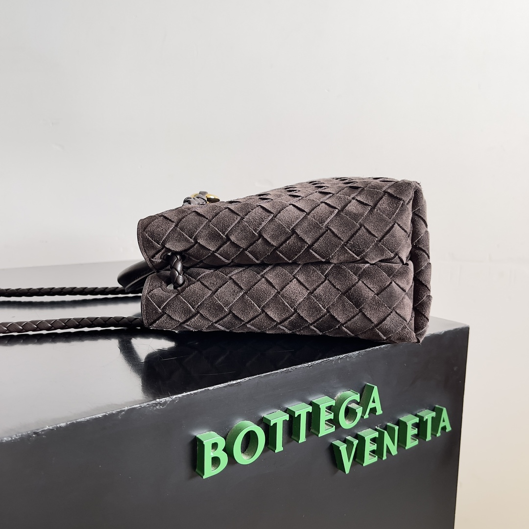 [TOP] Bottega Veneta BV Andiamo Bag Lambskin 25x22x10.5cm - Chocolate - 711 Luxury