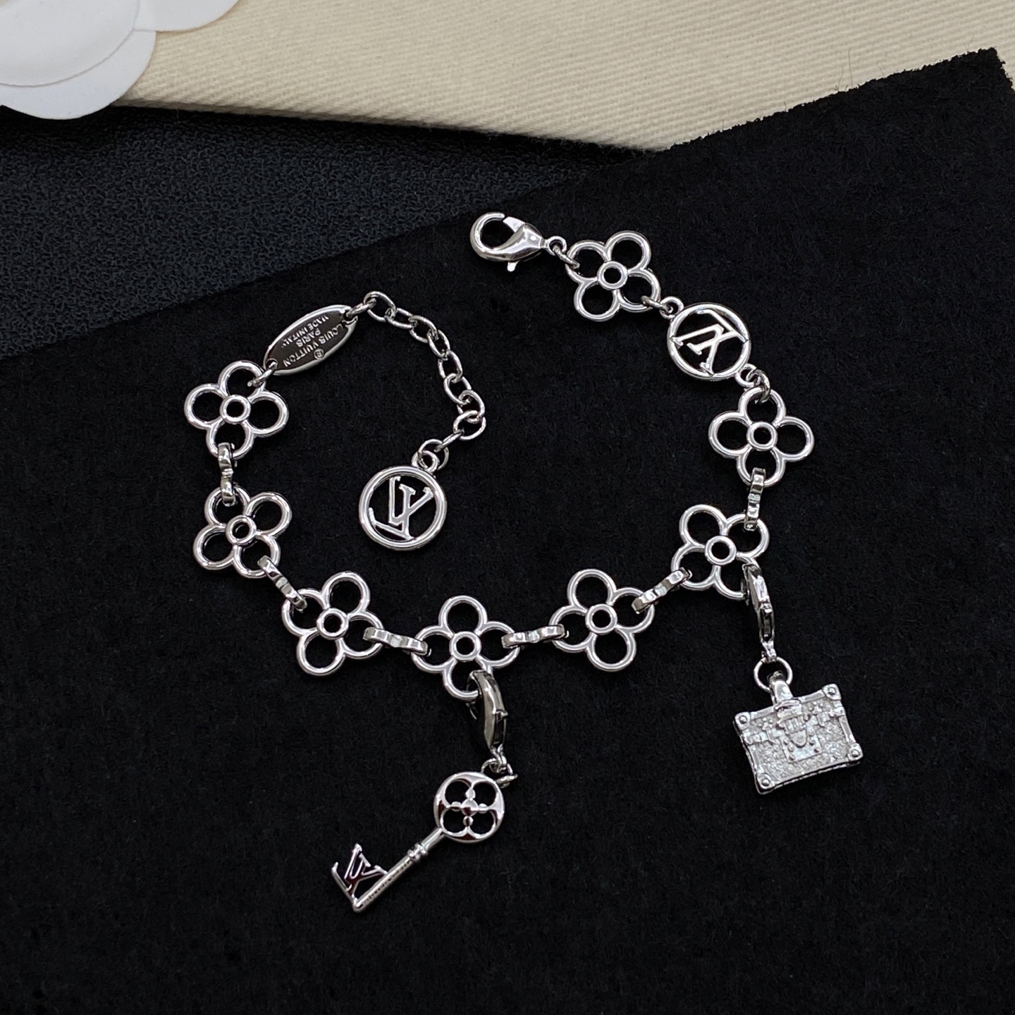 [TOP] Louis Vuitton LV Bracelet - 2 Color - 711 Luxury