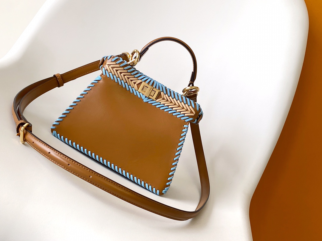 [TOP] FENDI Peekaboo ISeeU Bag 20x11x15.5cm - Brown and Blue - 711 Luxury