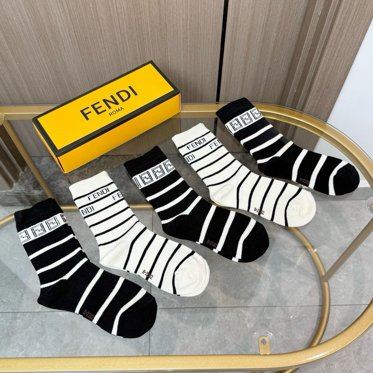 [TOP] FENDI Socks - 5 Pieces as a Set