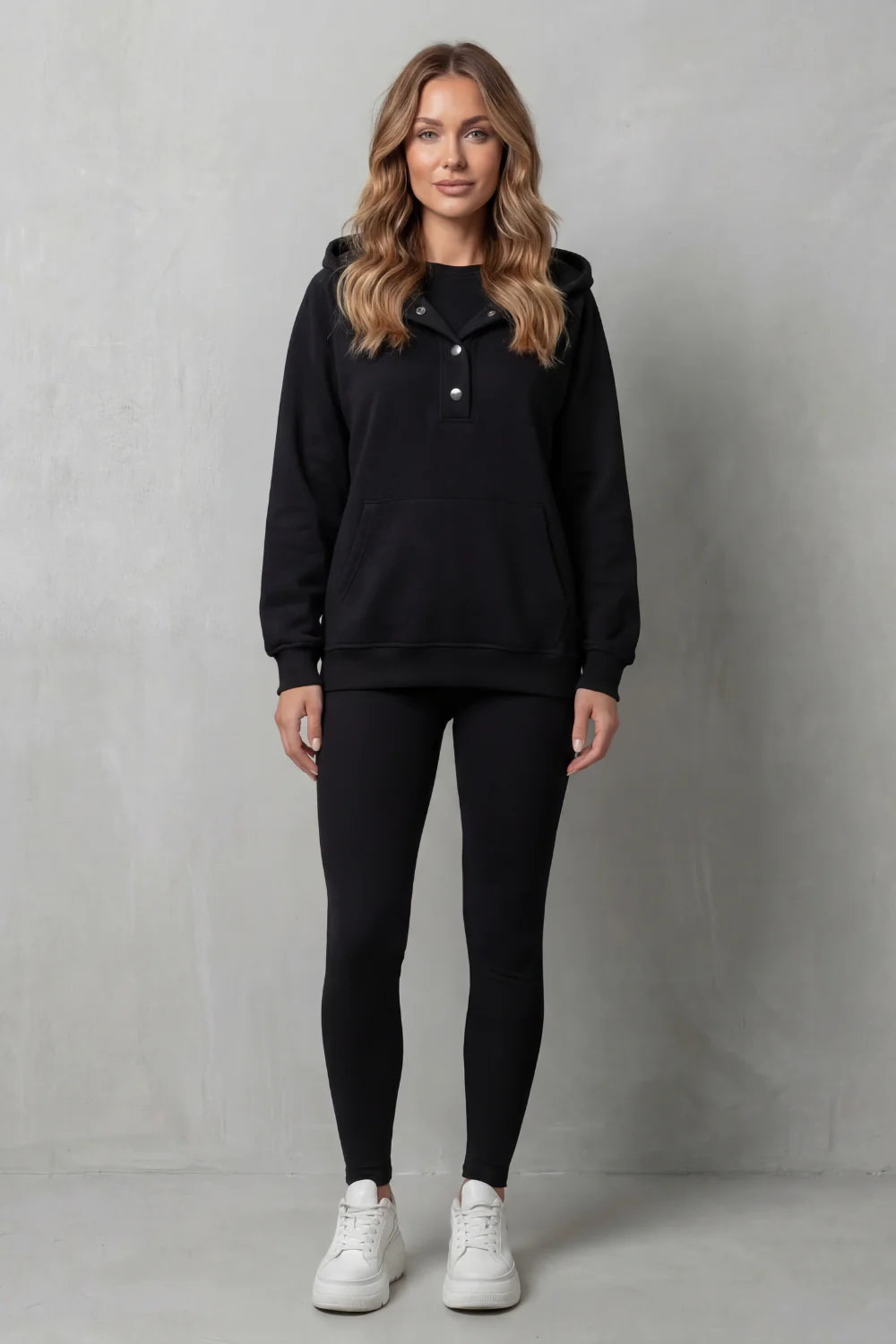 Thalina – Button detail hoodie – Cozy Relaxed Set