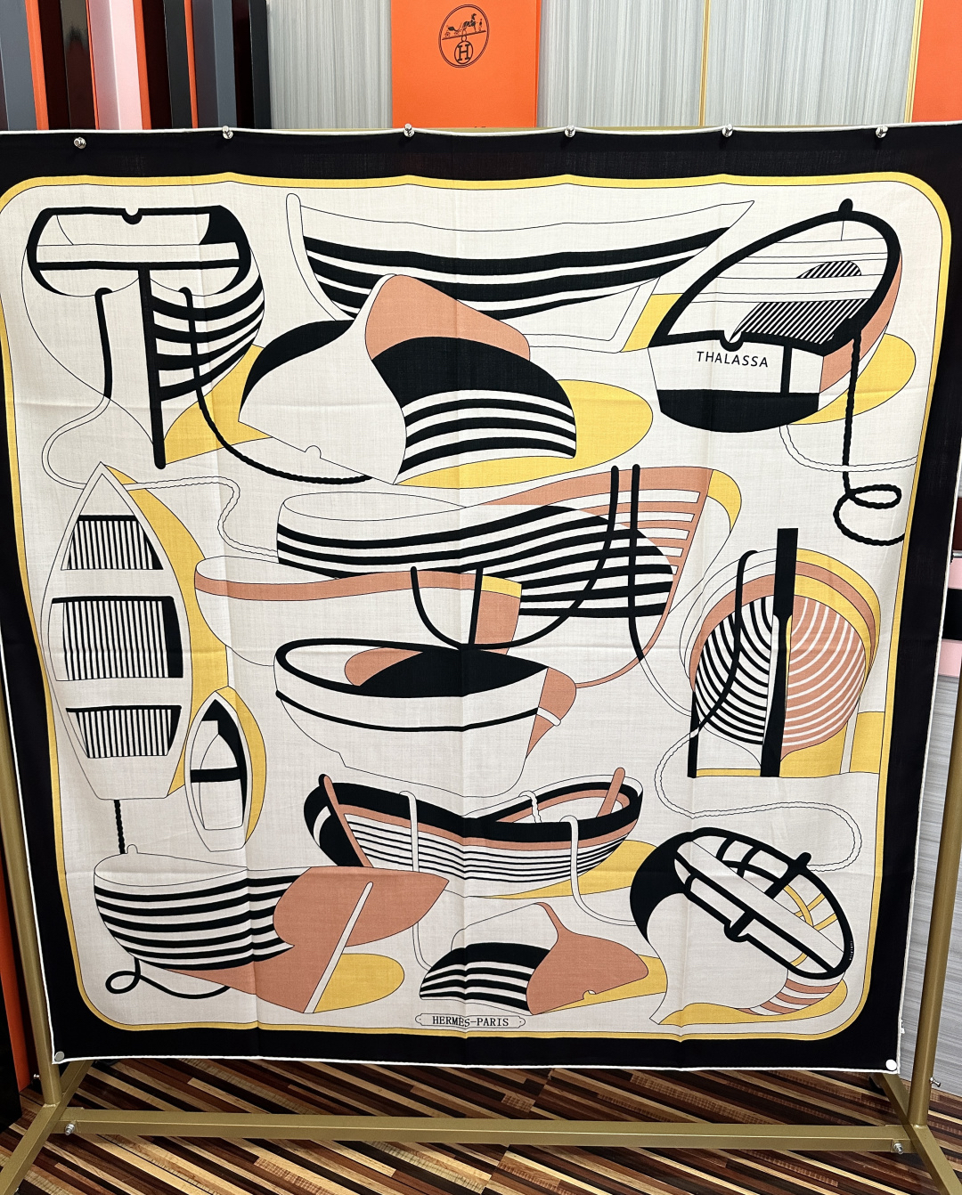 [TOP] HERMES Scarf 140X140cm - Black and Beige - 711 Luxury