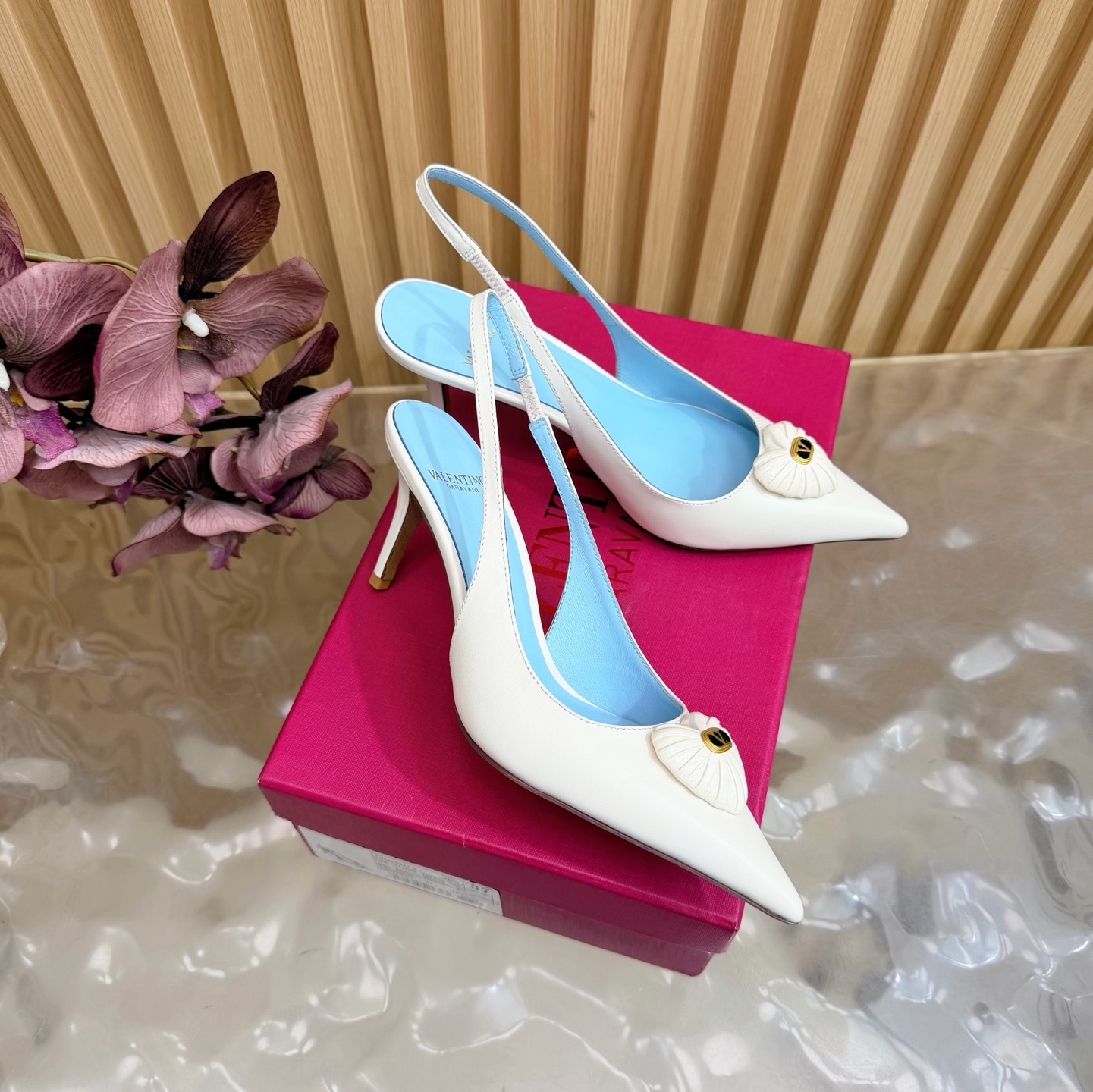 [TOP] VALENTINO Shoes - White - 711 Luxury