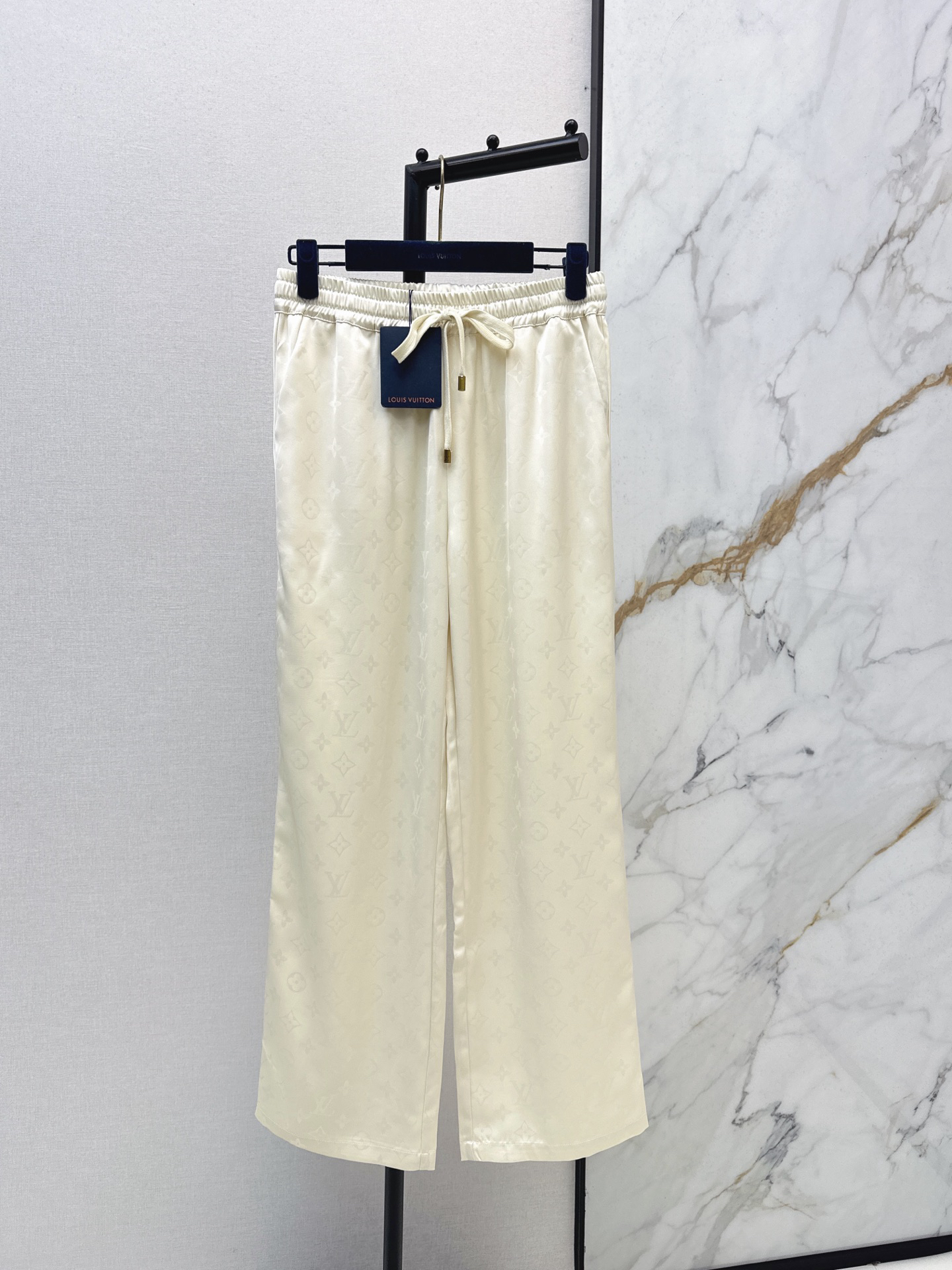 [TOP] Louis Vuitton LV Pants - White