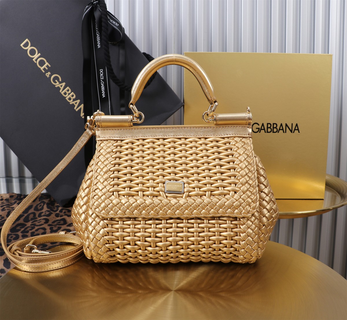 [TOP] Dolce & Gabbana D&G Sicily Bag 20 x 16 x 8 CM - Gold - 711 Luxury