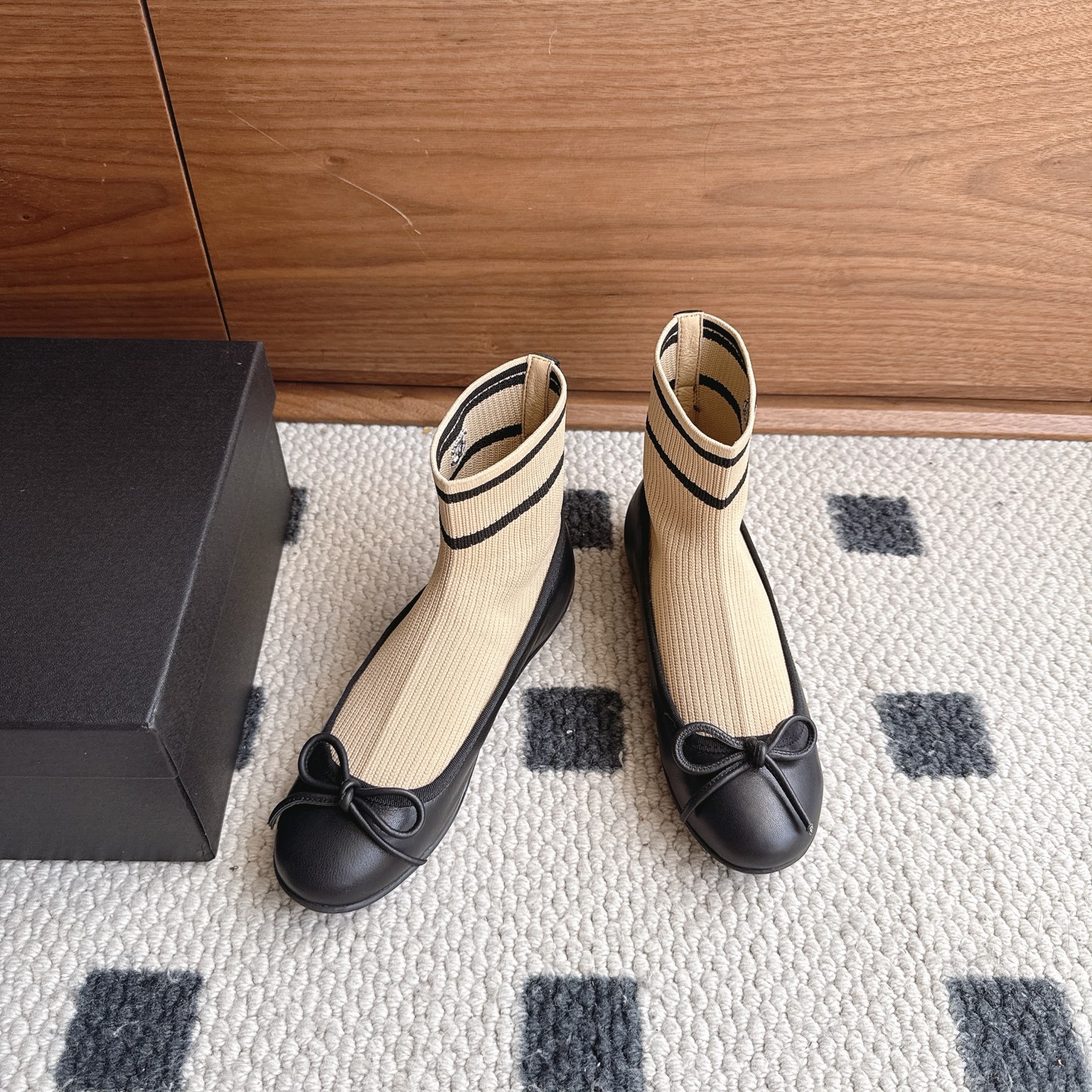 [TOP] CHANEL Knitted & Lambskin Boots - Beige - 711 Luxury