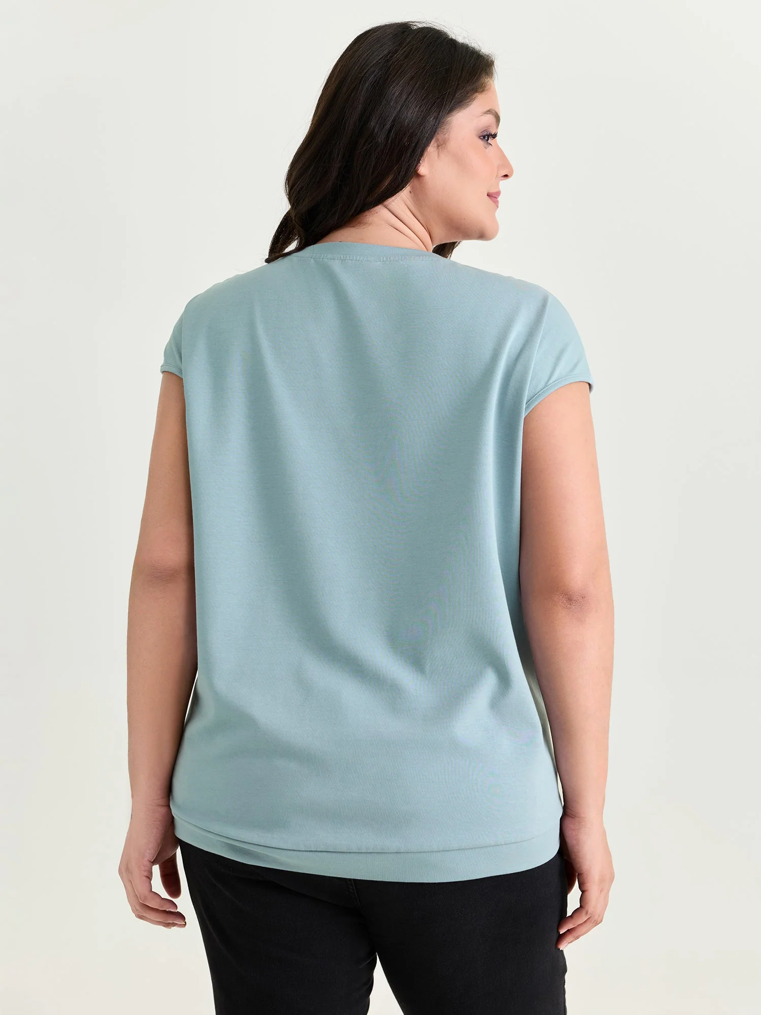 Stretchy Elastic Hem Plain T-Shirt