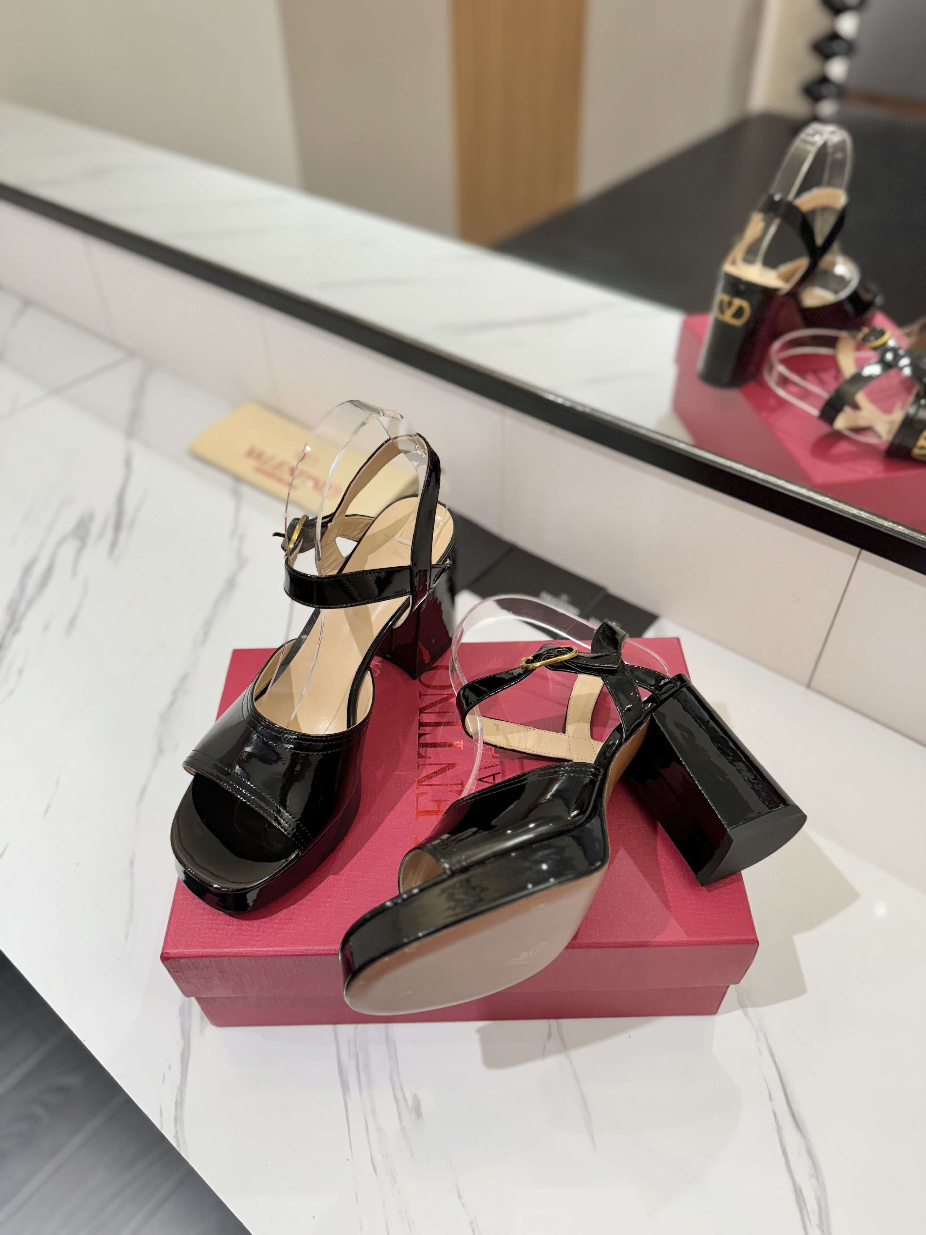 [TOP] VALENTINO High-heeled Shoes - 15 Color - 711 Luxury