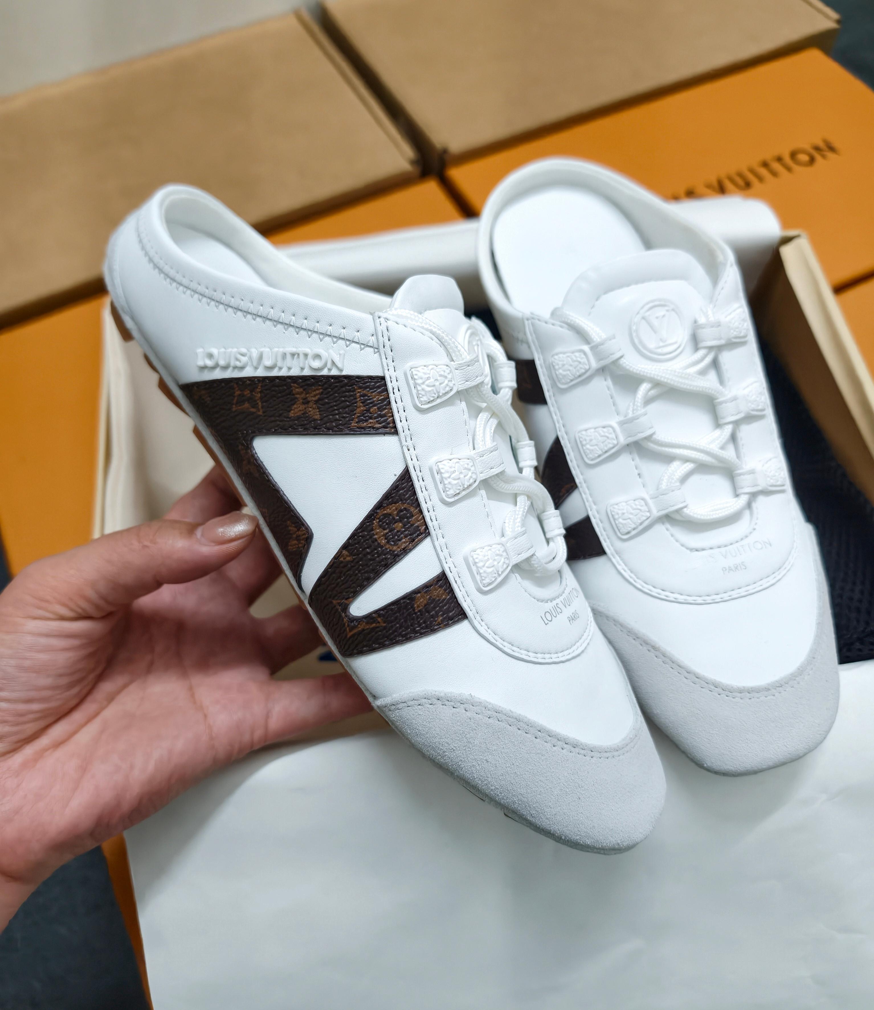 [TOP] Louis Vuitton LV Cowhide Sneakers - White - 711 Luxury