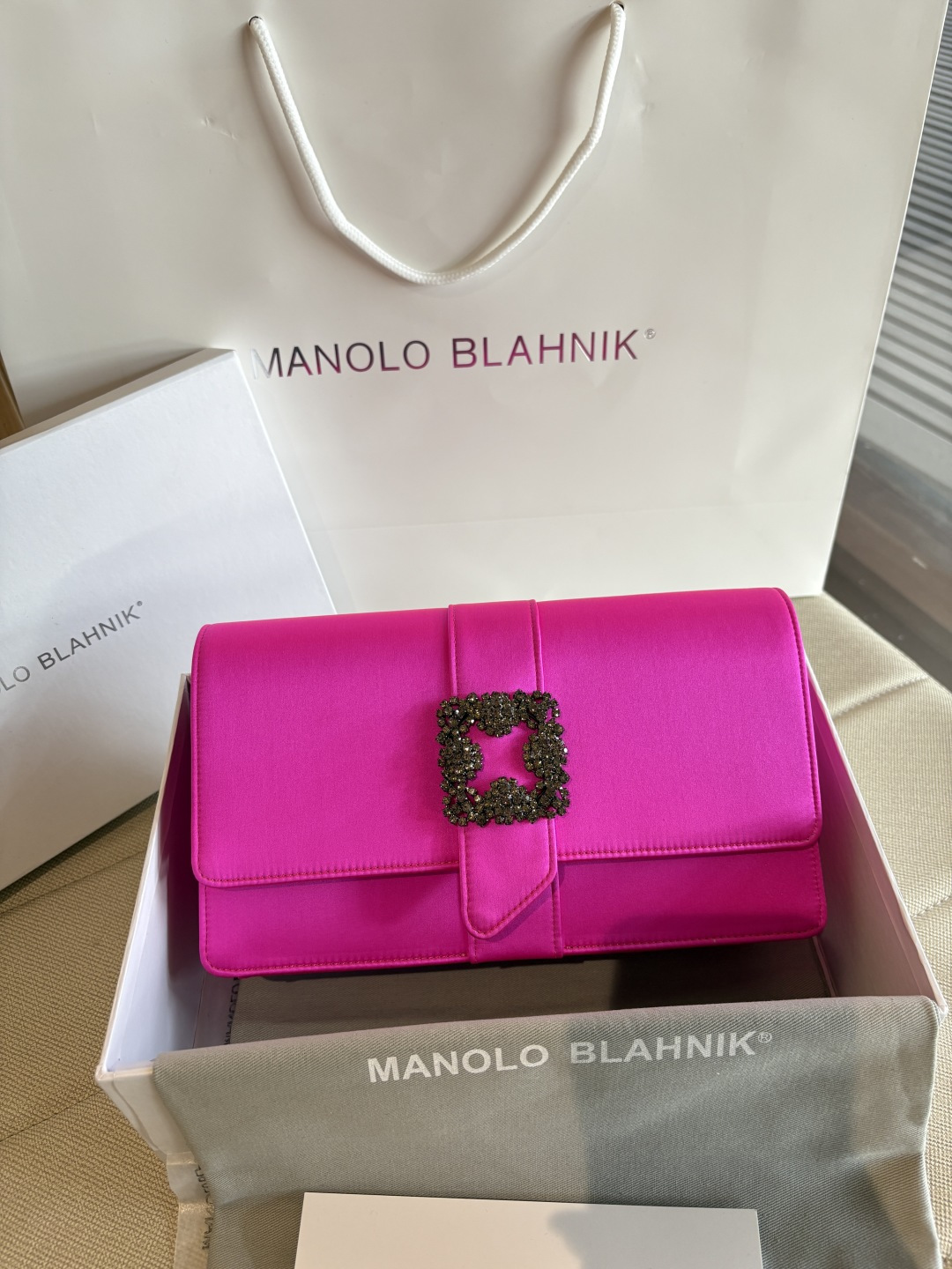 [TOP] MANOLO BLAHNIK Bag 12*24*6cm - Rose Pink - 711 Luxury
