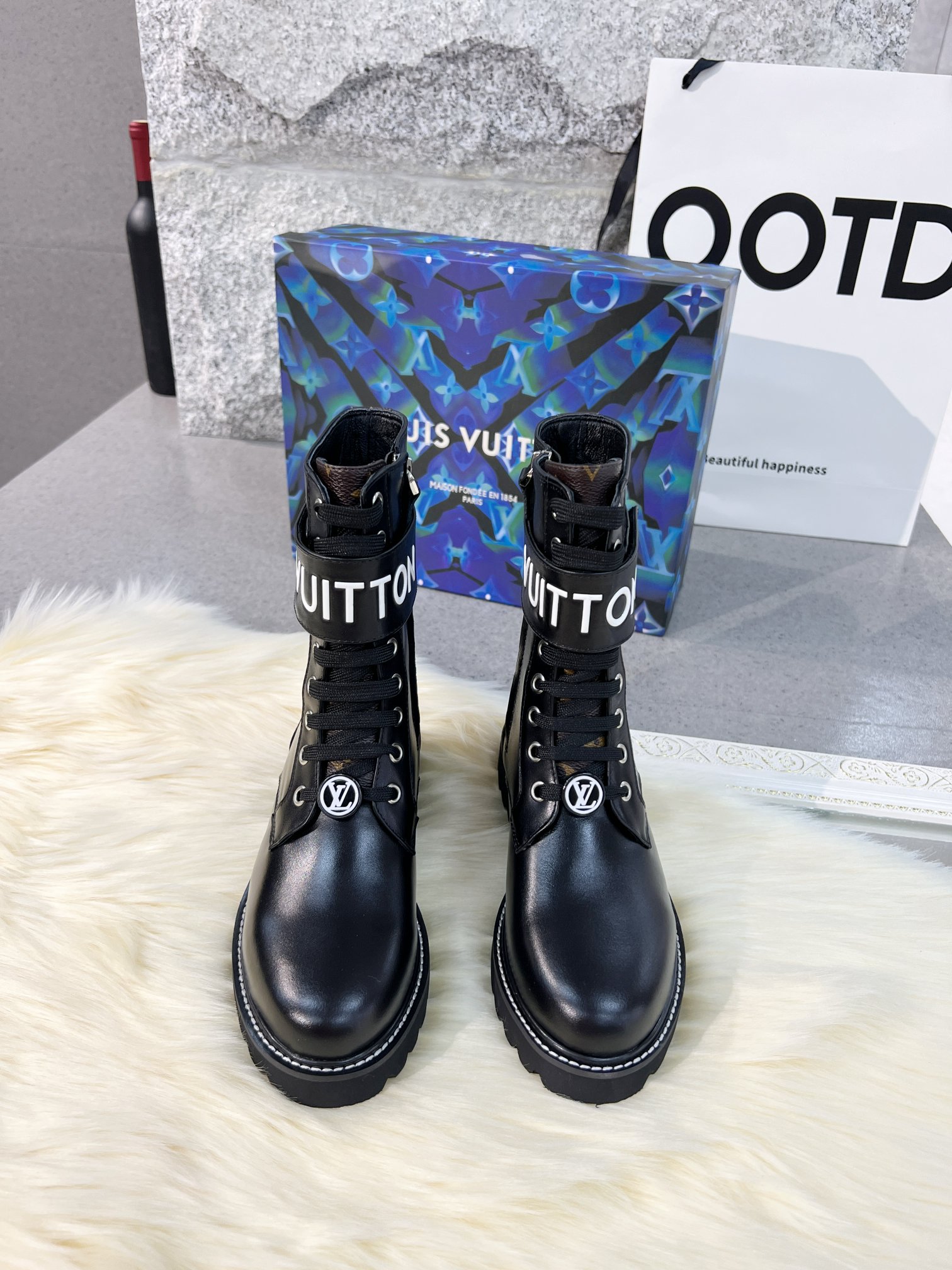 [TOP] Louis Vuitton LV Boots - Black - 711 Luxury
