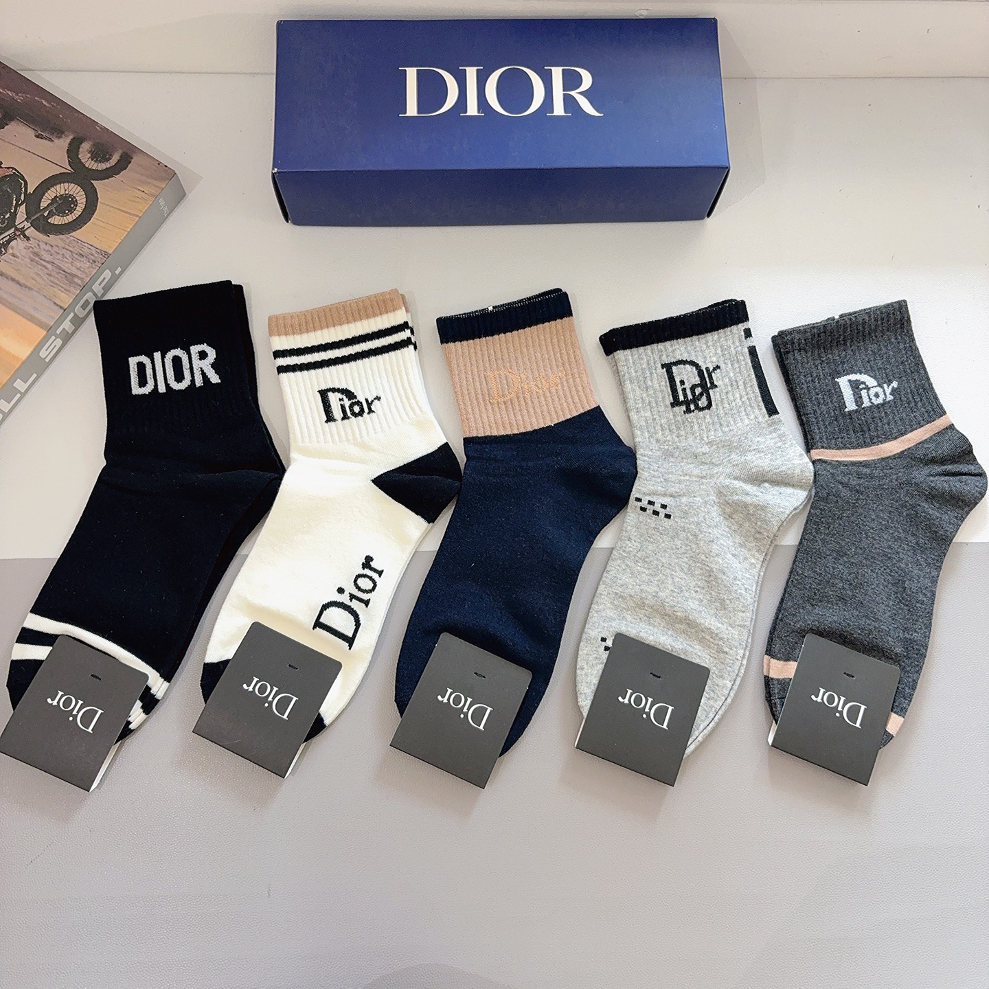 [TOP] Christian Dior Socks - 5 Pieces as a Set - 711 Luxury