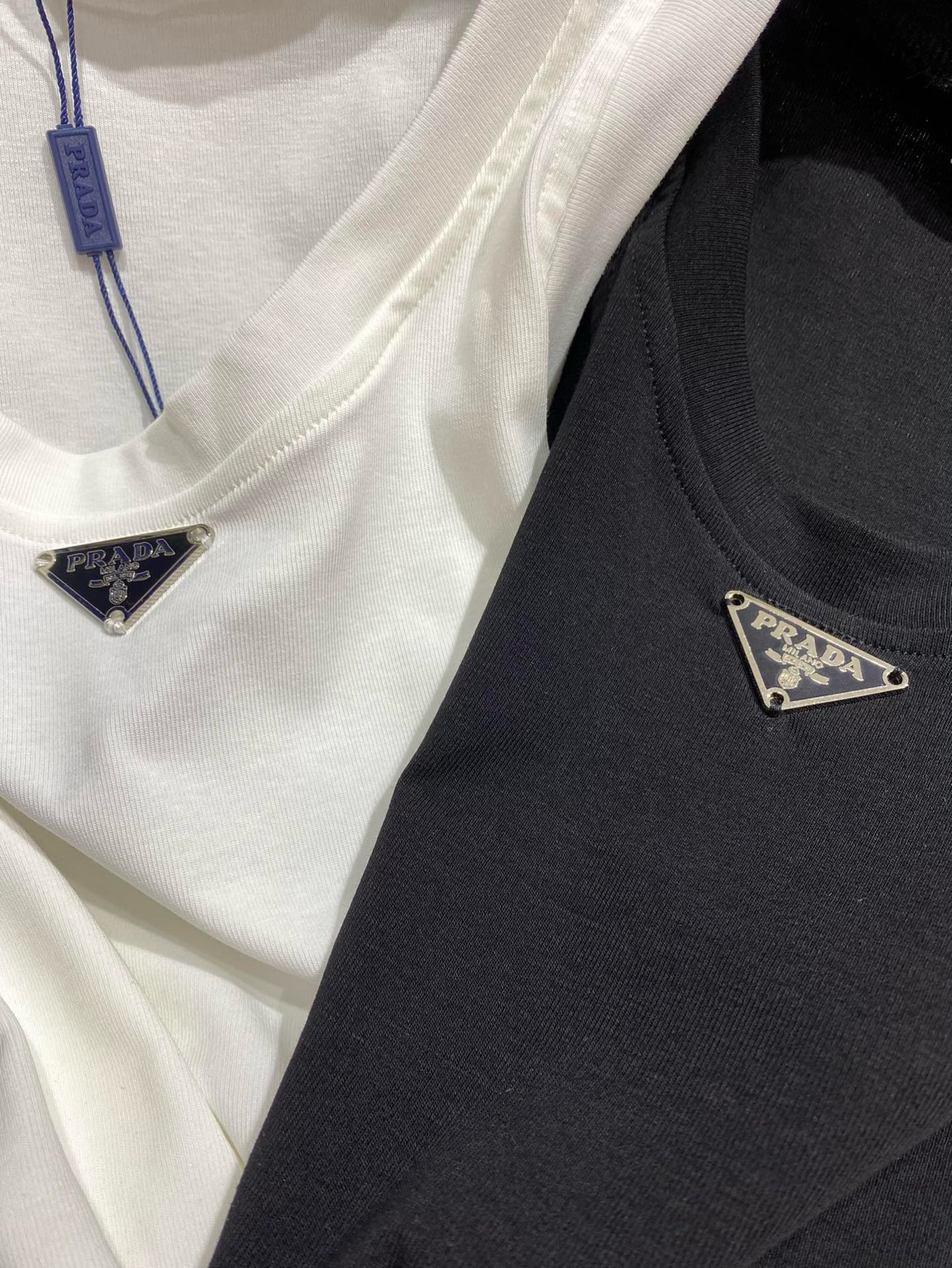 [TOP] PRADA Vest - 2 Color