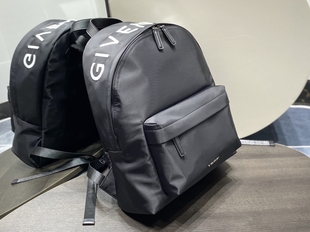 [TOP] GIVENCHY Backpack 35x9x45 cm  - Black