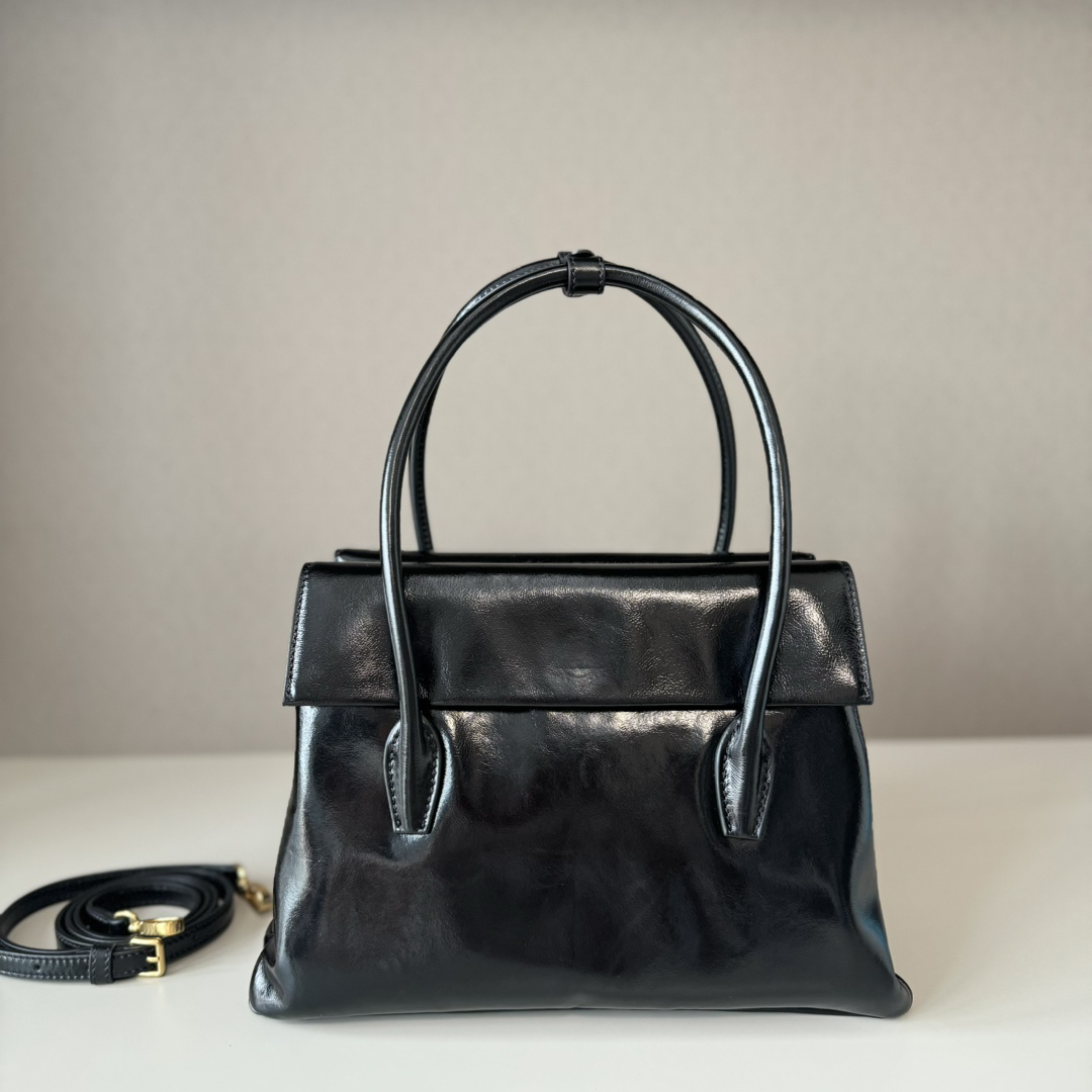 [TOP] Miu Miu Solitaire Bag 29 x 20 x 11cm - Black - 711 Luxury